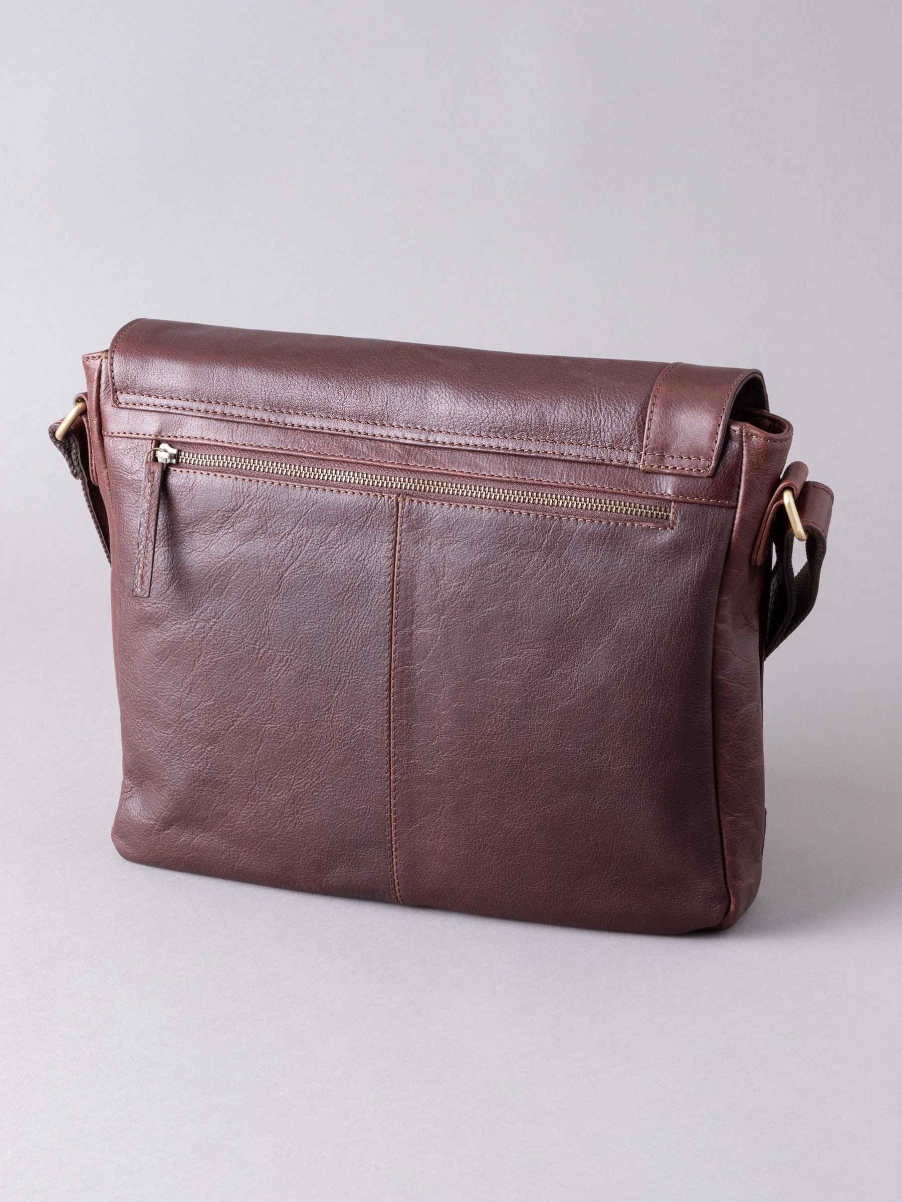 Lakeland Leather brown leather Keswick messenger bag, imported from the UK