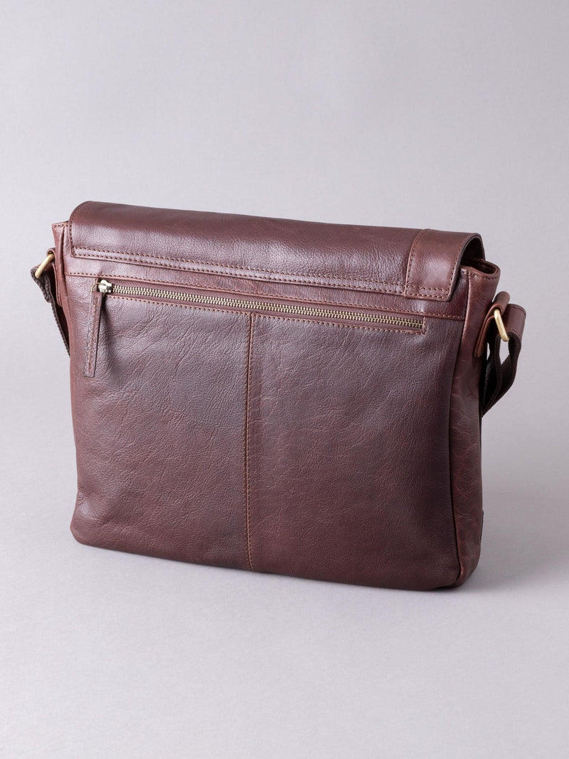 Lakeland Leather brown leather Keswick messenger bag, imported from the UK