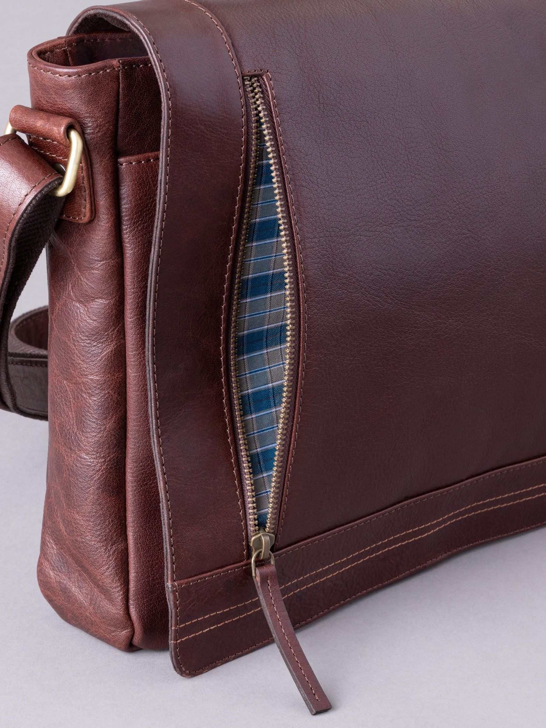 Lakeland Leather brown leather Keswick messenger bag, imported from the UK