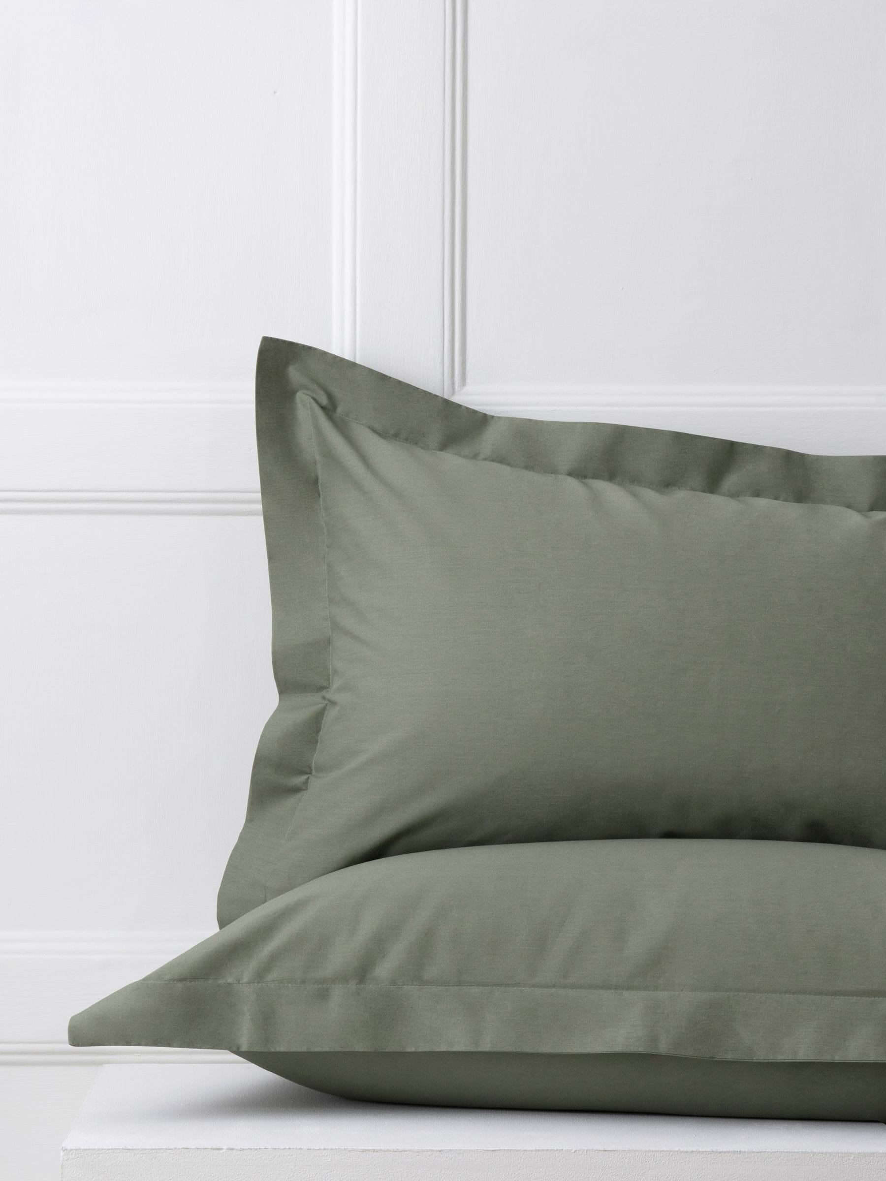 Set of 2 Green Olive Cotton Rich Pillowcases