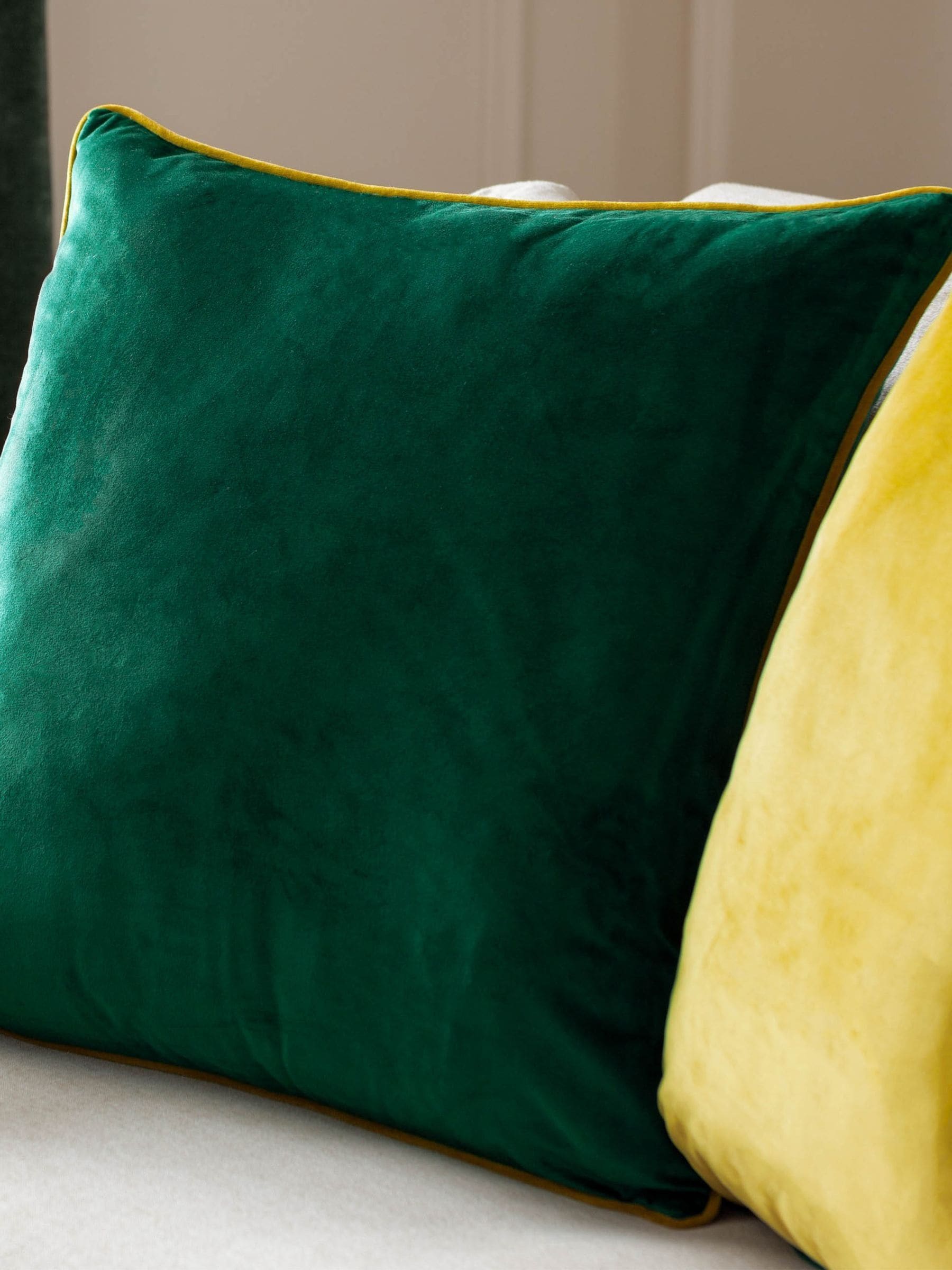 Furn Emerald Moss Meridian Velvet 55 x 55cm Cushion