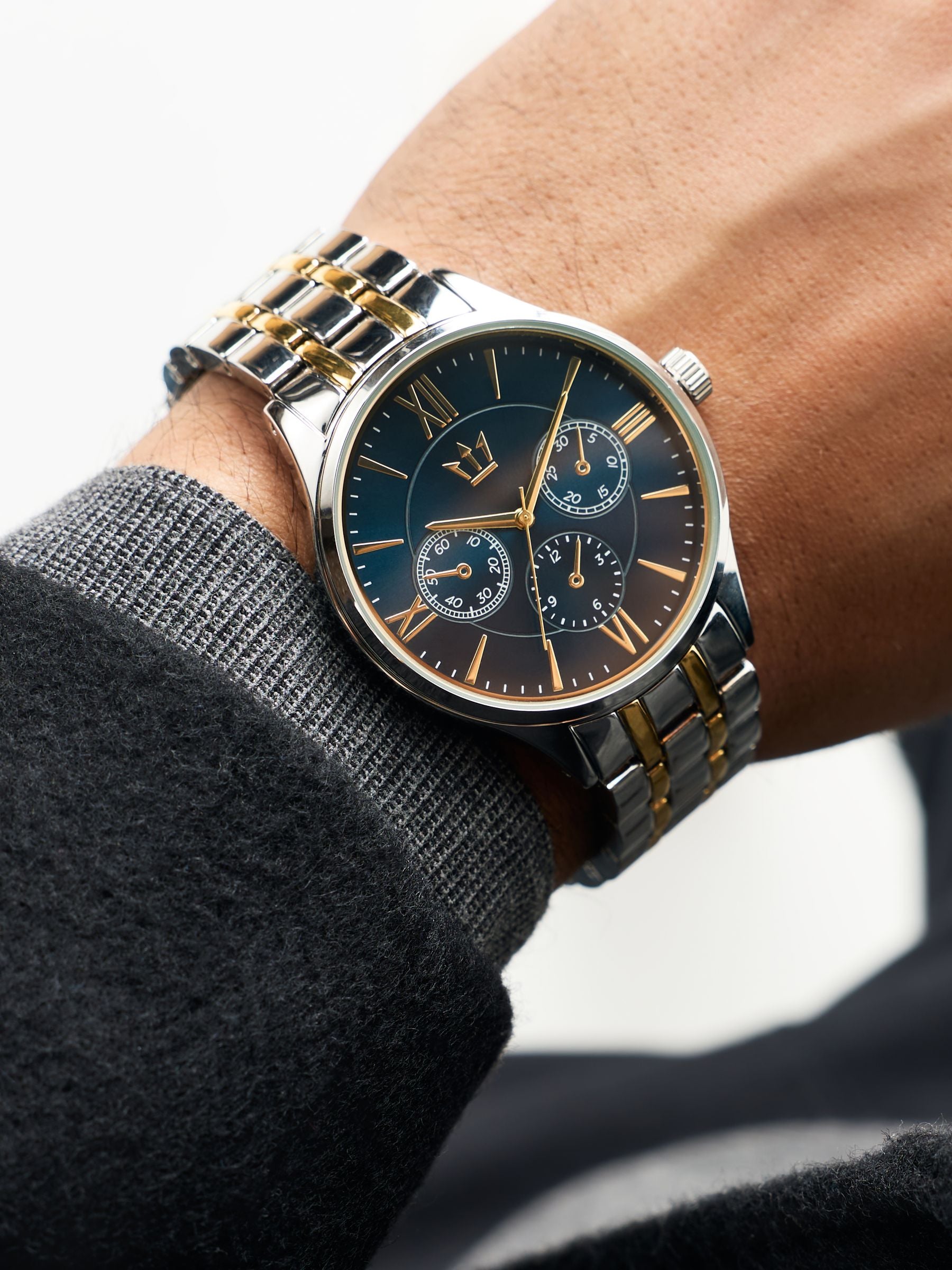 Gold and silver two-toned metal bracelet men's watch, UK version