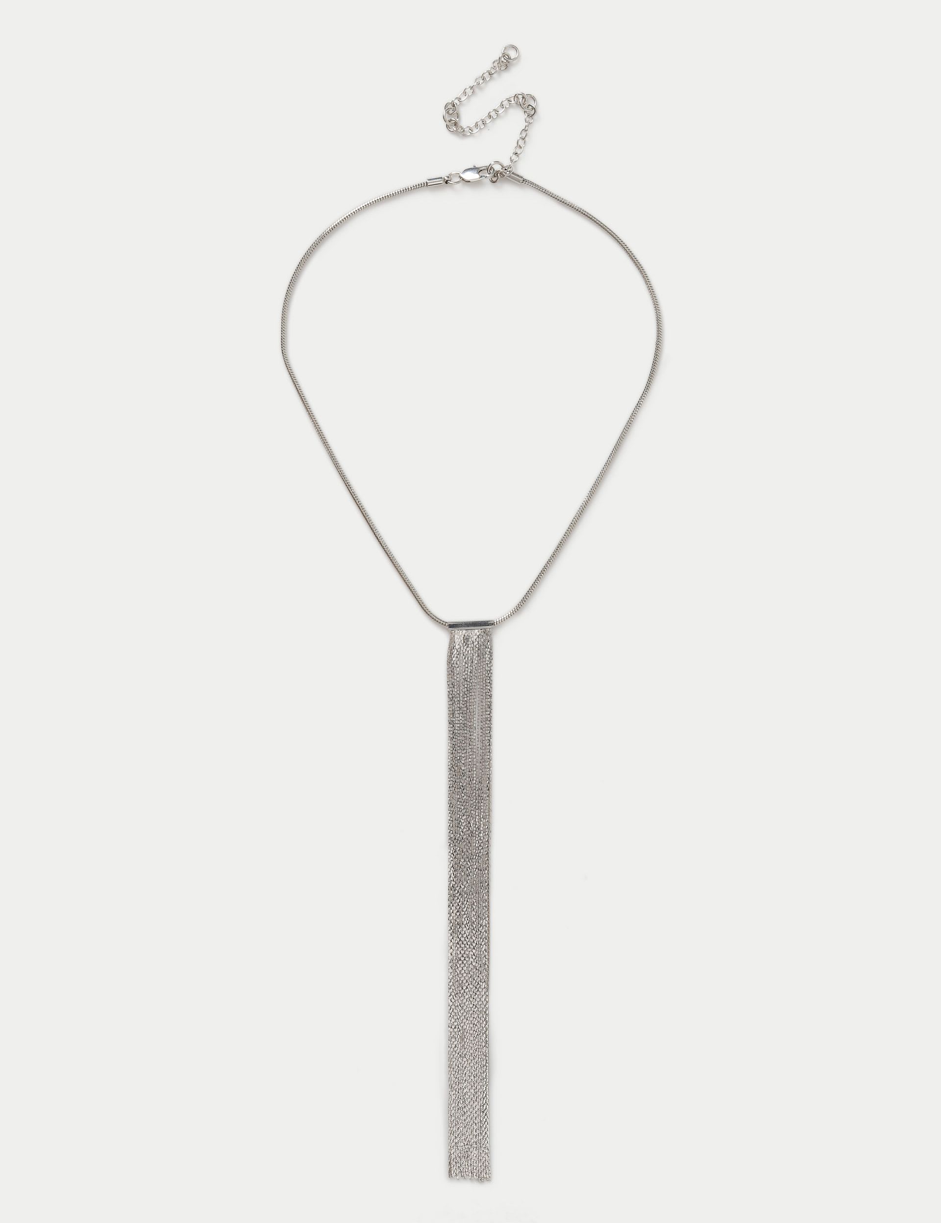Long fringe necklace with brass and iron clasp, UK version