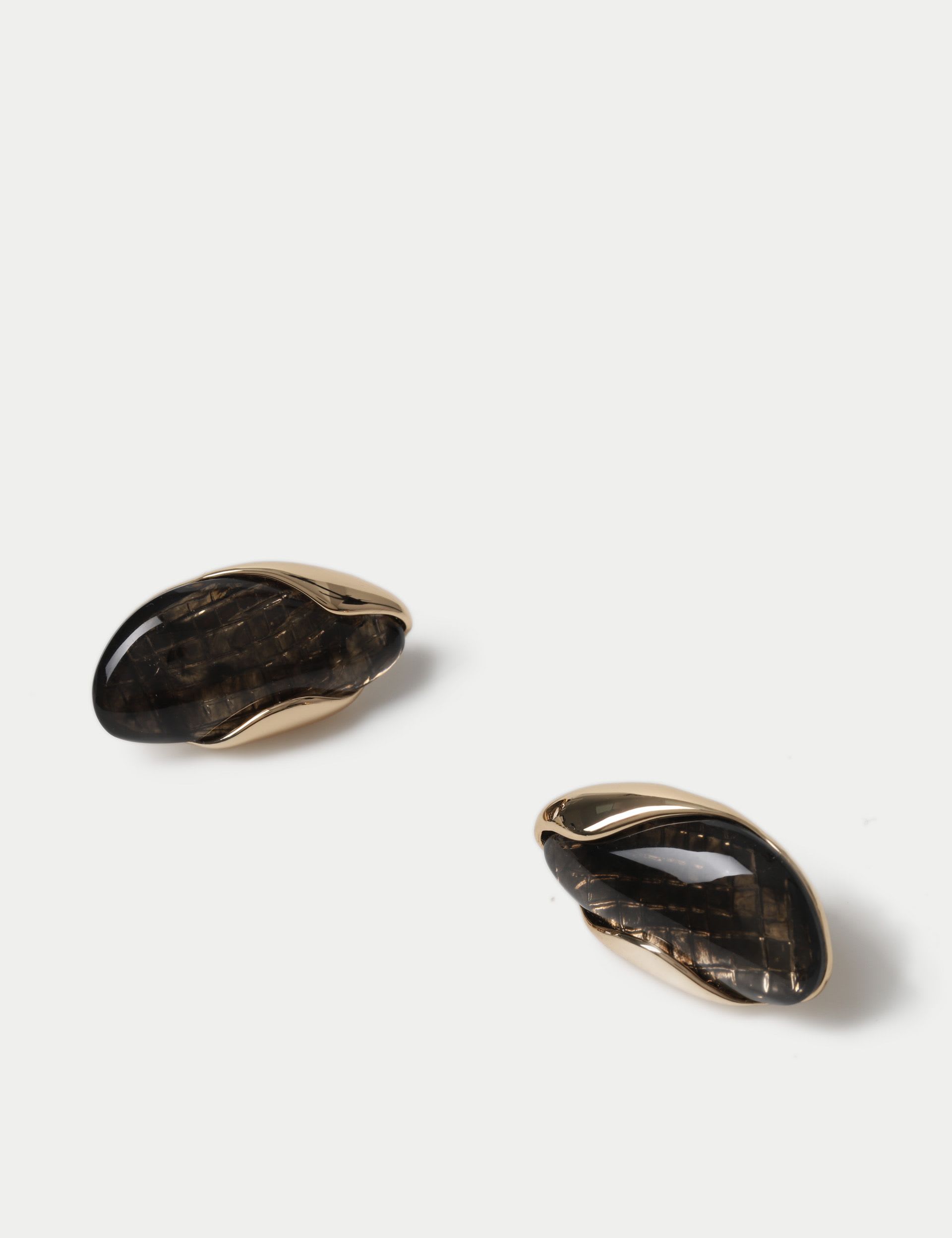 Molten resin stud earrings, UK version