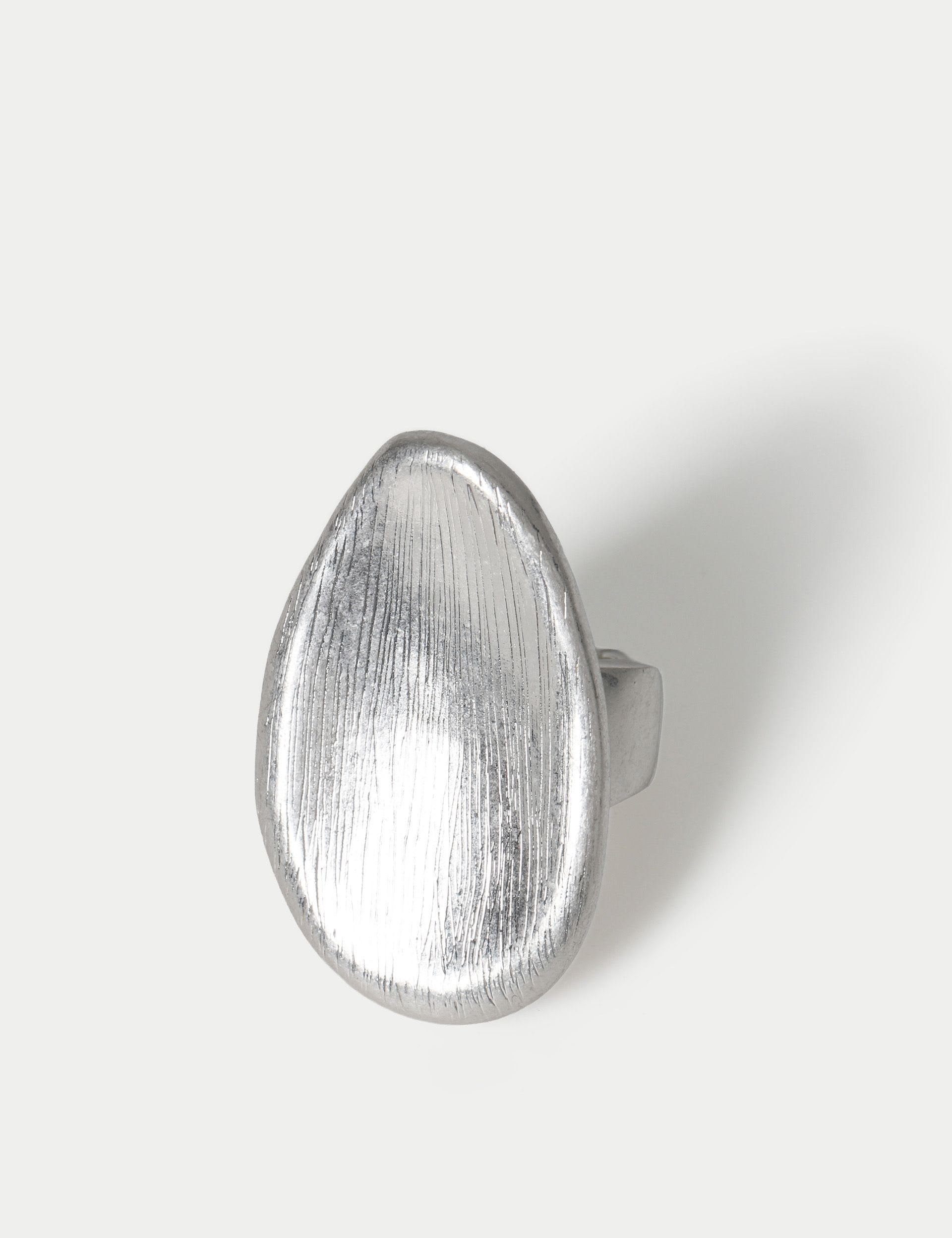 AUTOGRAPH stud earring 44mm metal finish, imported from the UK