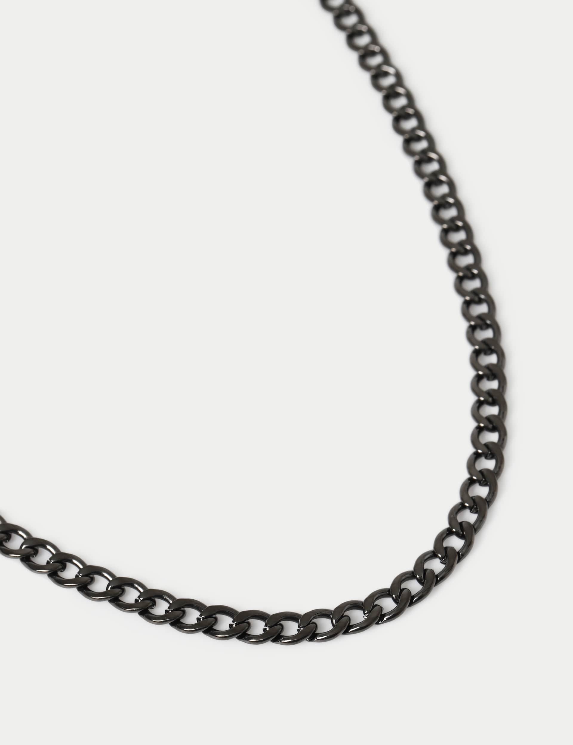 Stainless curb chain necklace with clasp fastening (British brand)