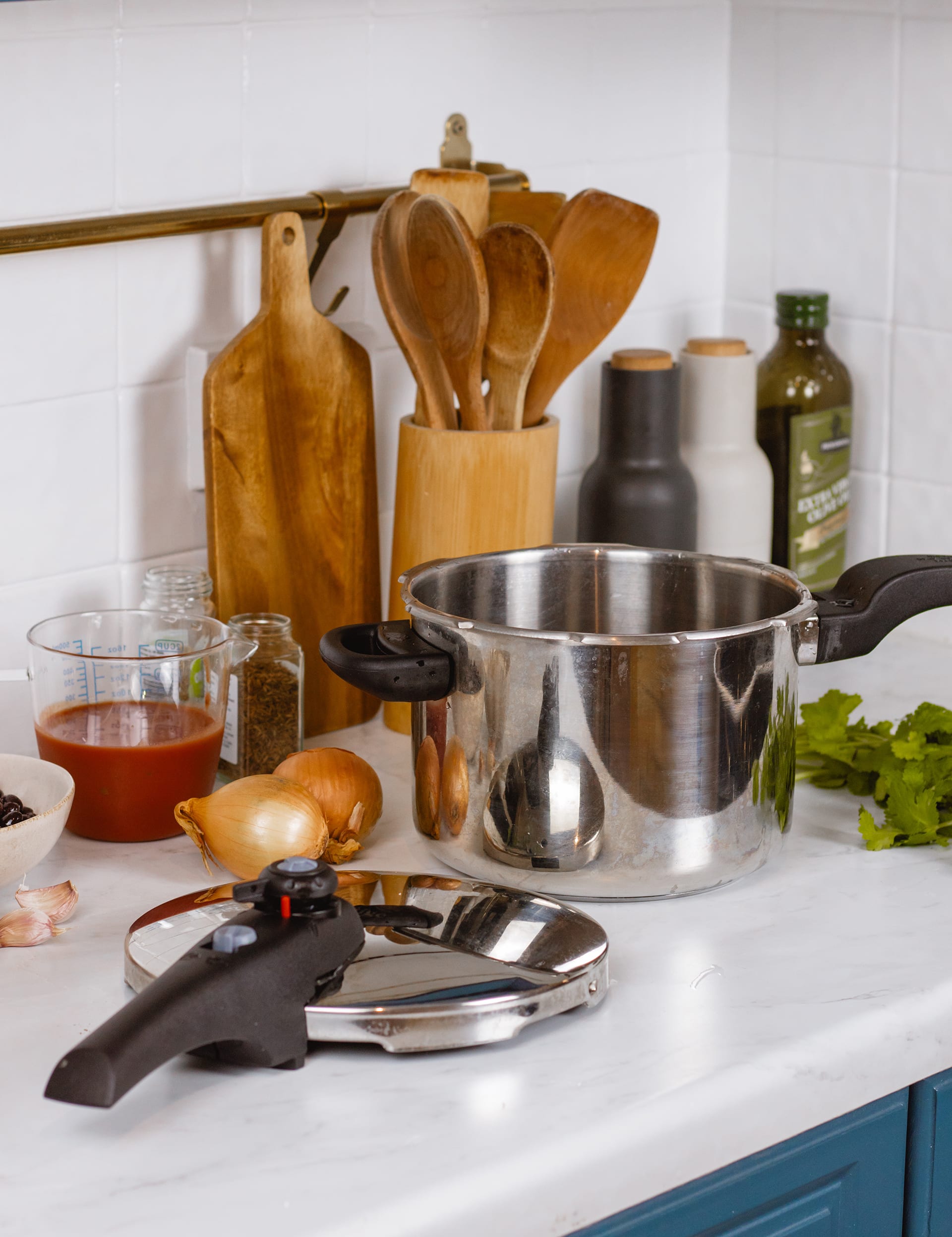 Stainless Steel 6L Pressure Cooker