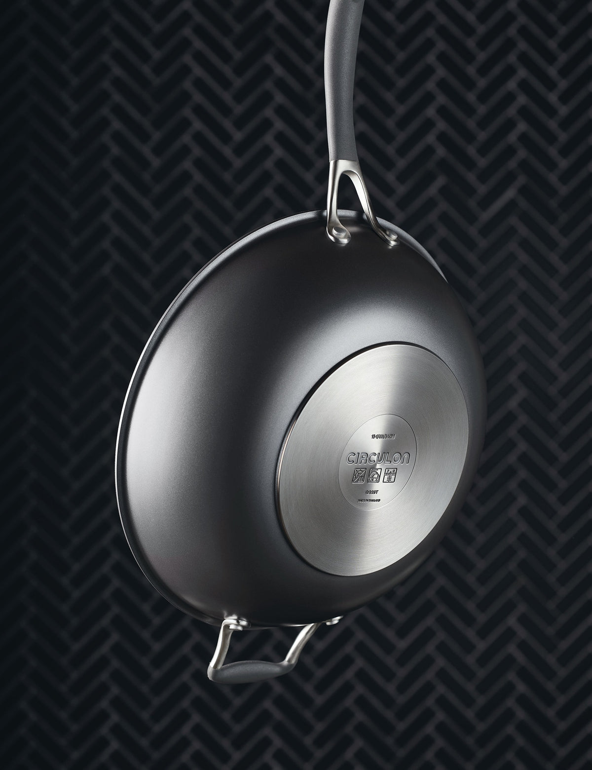 Scratch Defense 34cm non stick wok pan, UK version