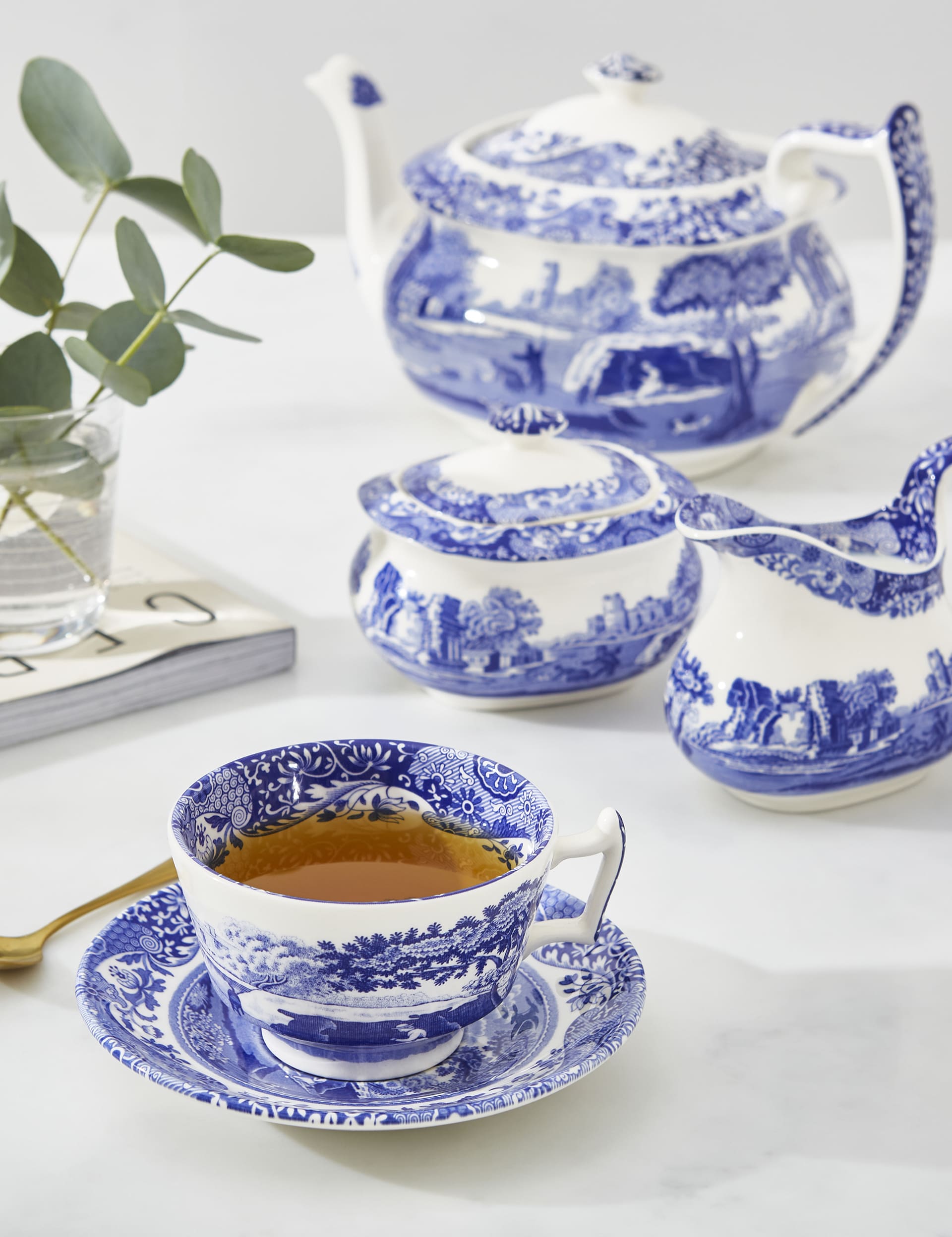 Spode Blue Italian cups and saucers set of 4 (British brand)