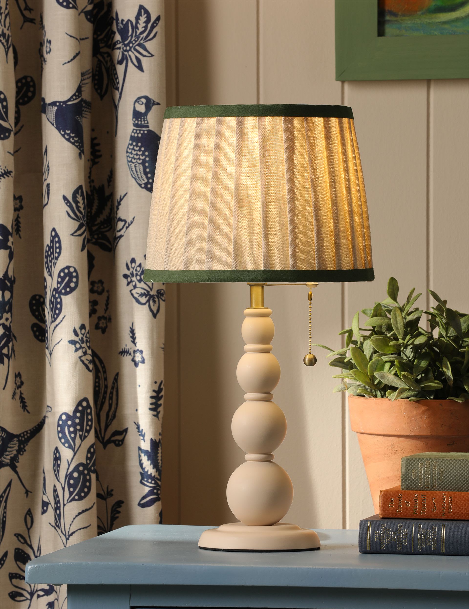 Joules Harewood wooden bobbin table lamp 39 cm - British product
