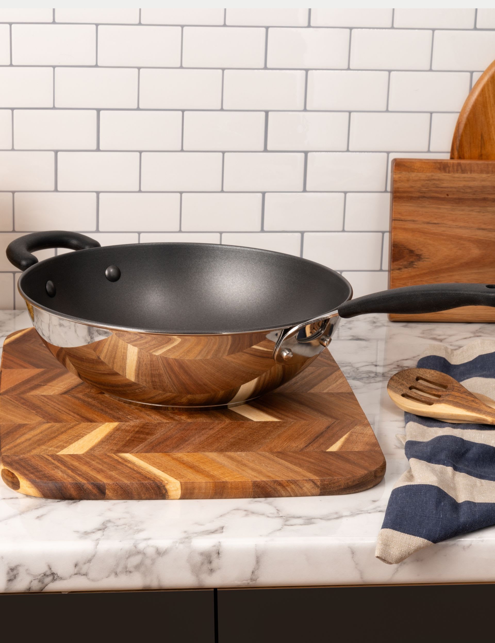 Prestige non-stick wok 29cm, UK version