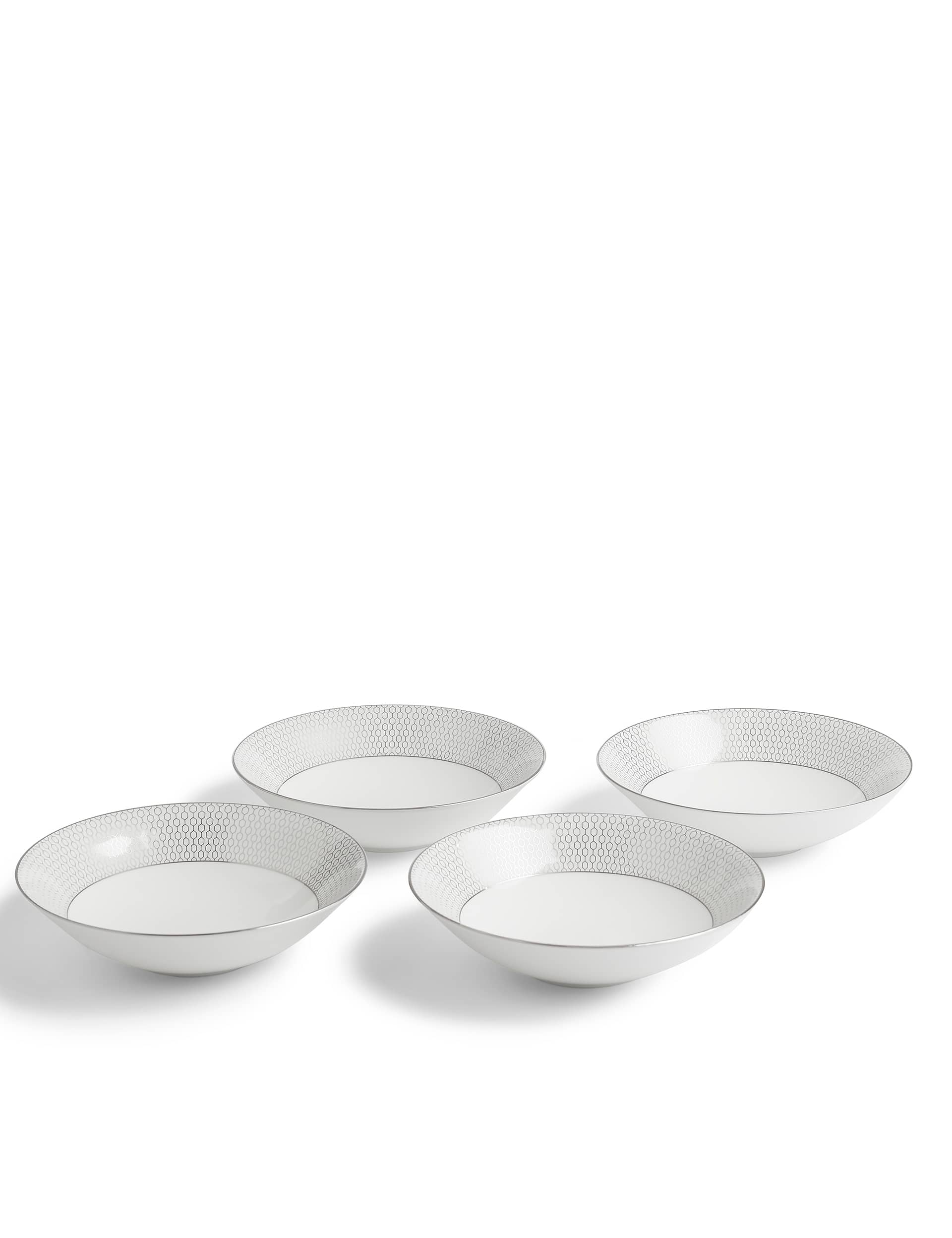 Wedgwood Gio Platinum 12-piece dinner set, UK version