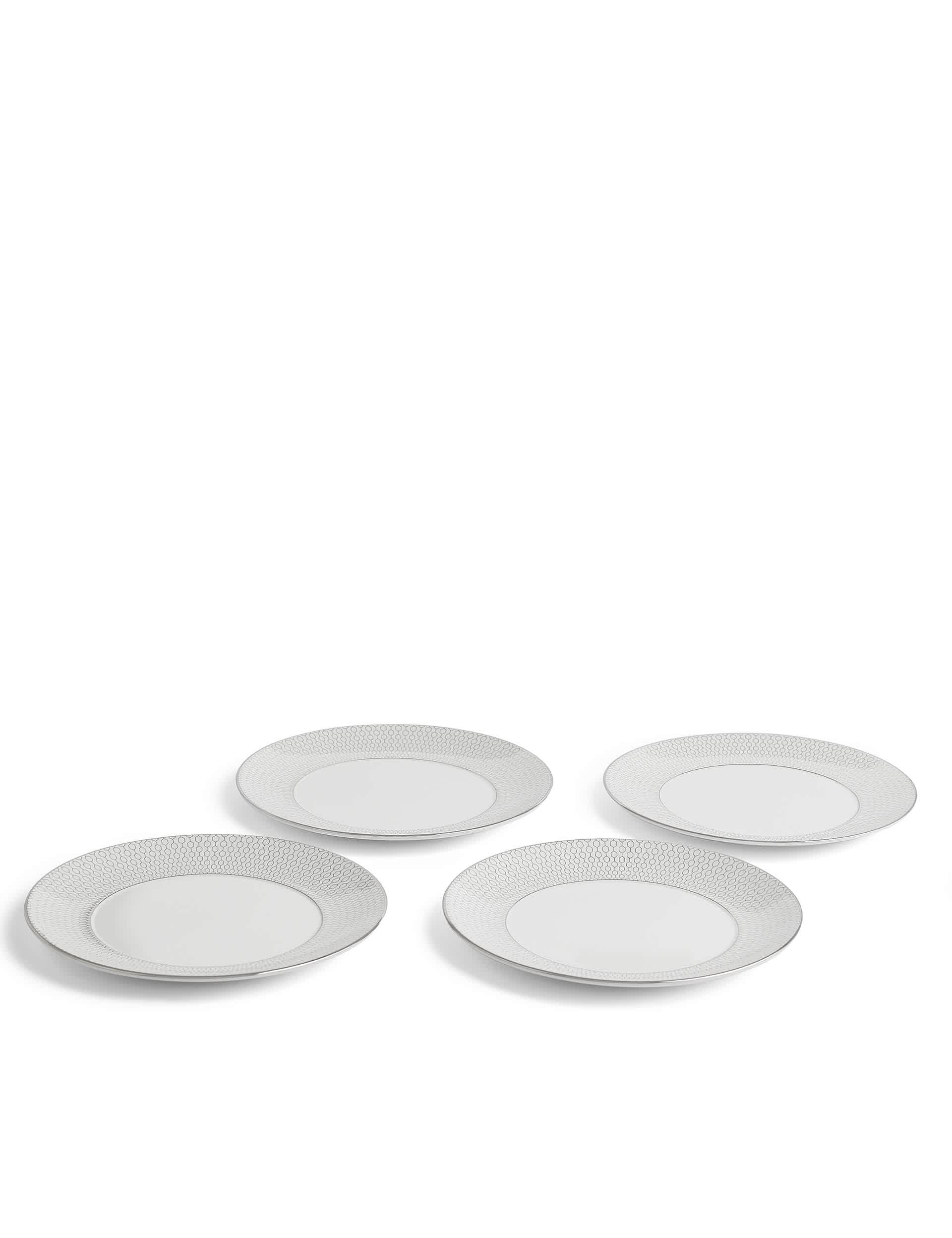 Wedgwood Gio Platinum 12-piece dinner set, UK version