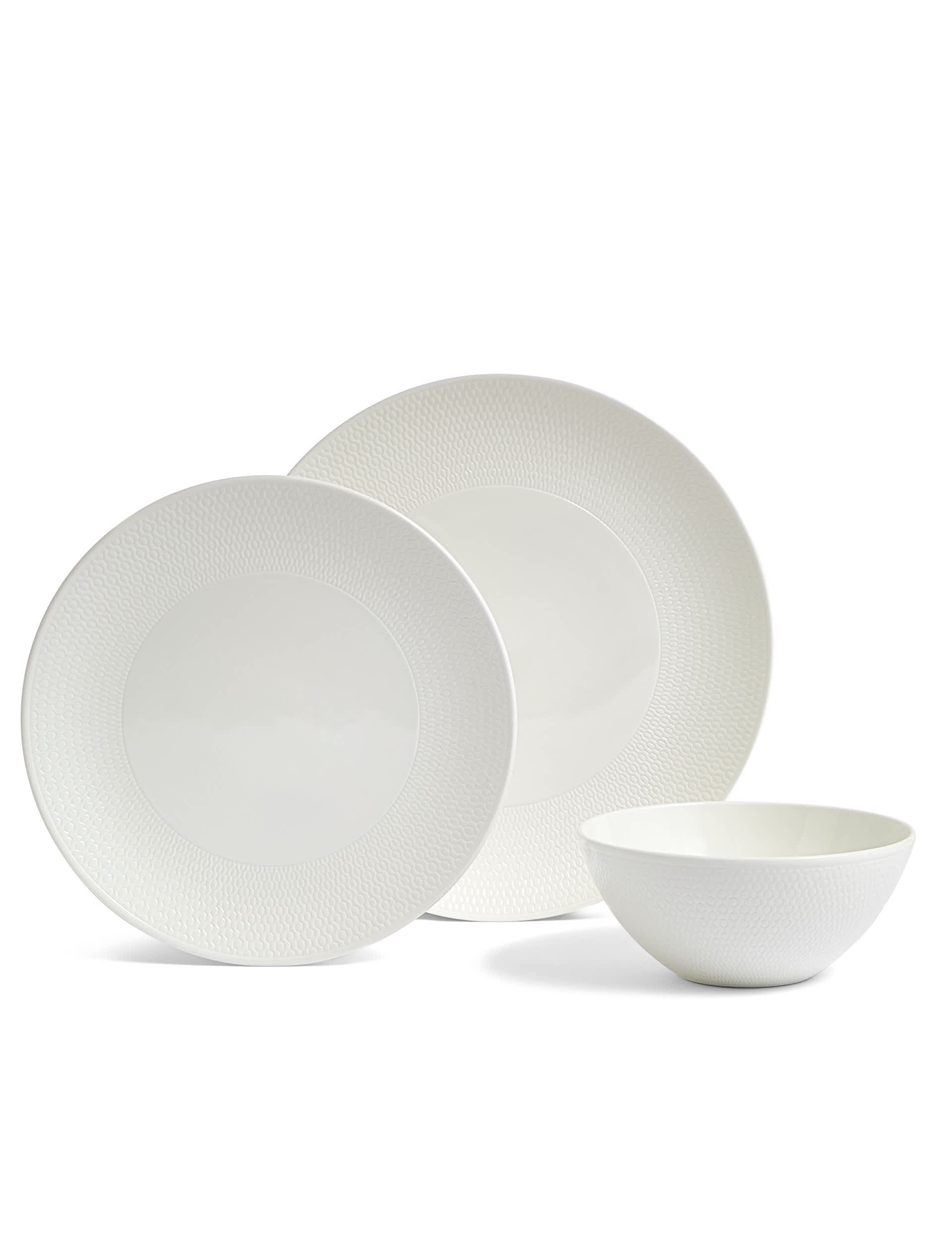 Wedgwood Gio dinner set 12 piece - British product