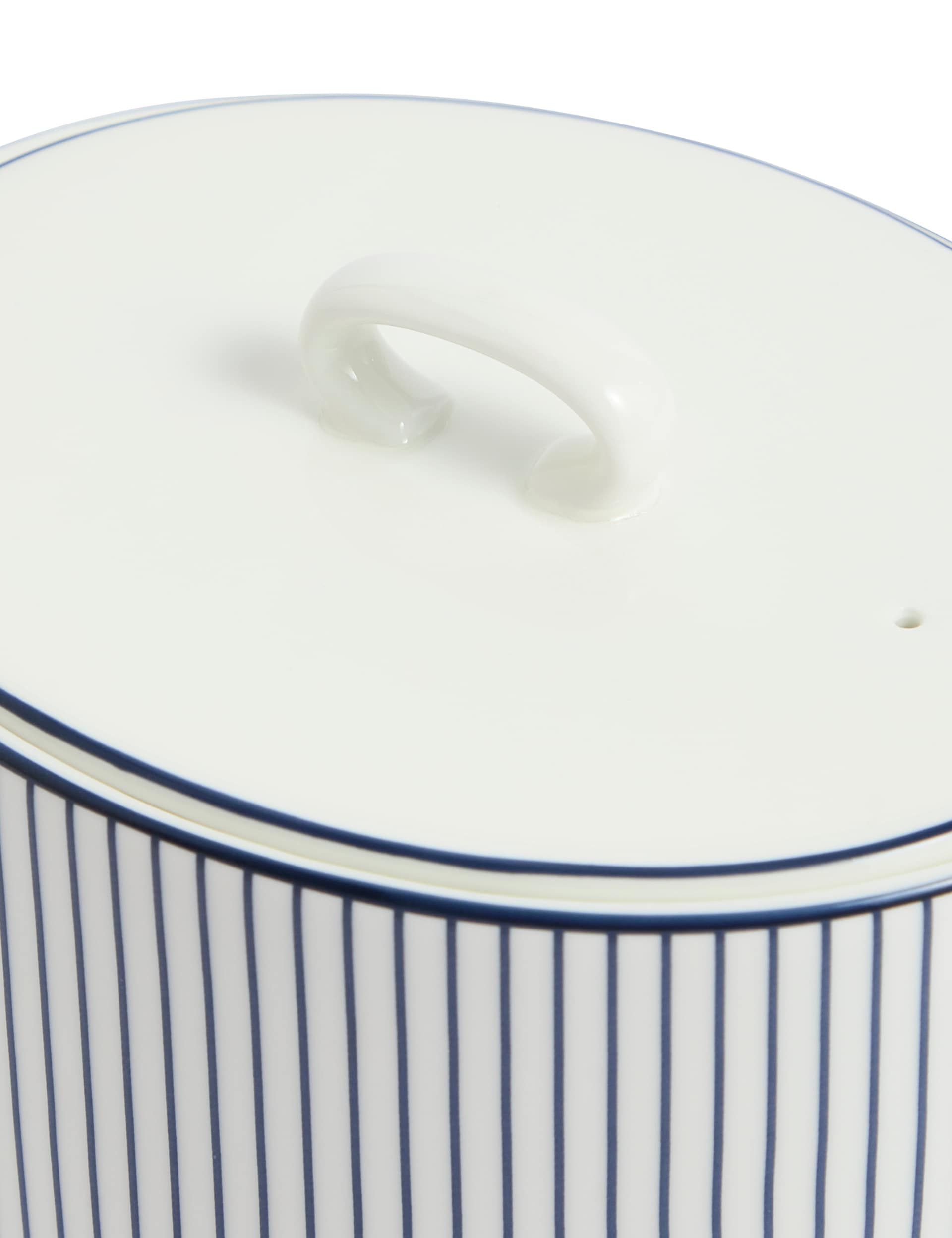 Wedgwood striped teapot 32oz fine bone china (British brand)