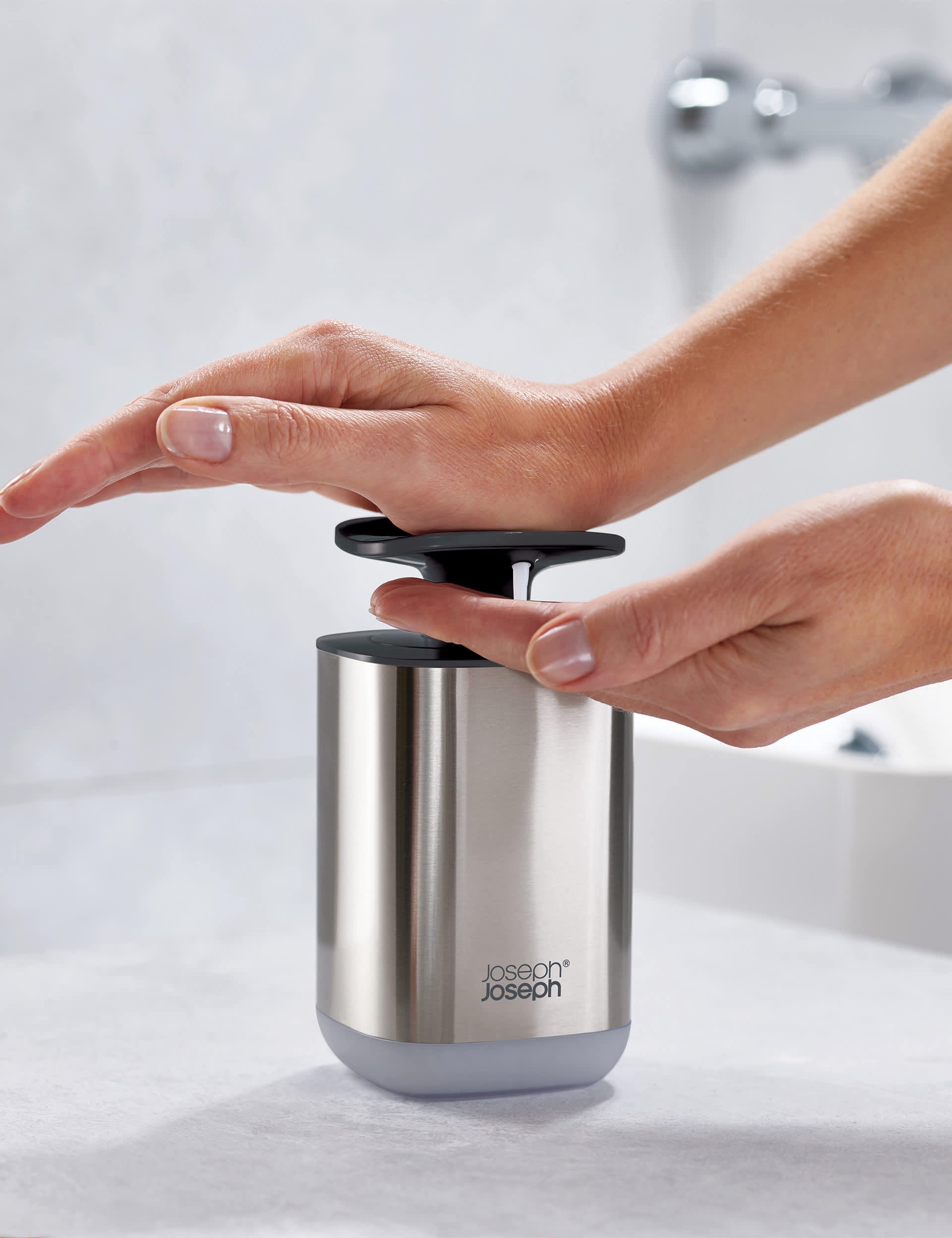 Joseph Joseph kitchen soap dispenser 16 cm, UK version