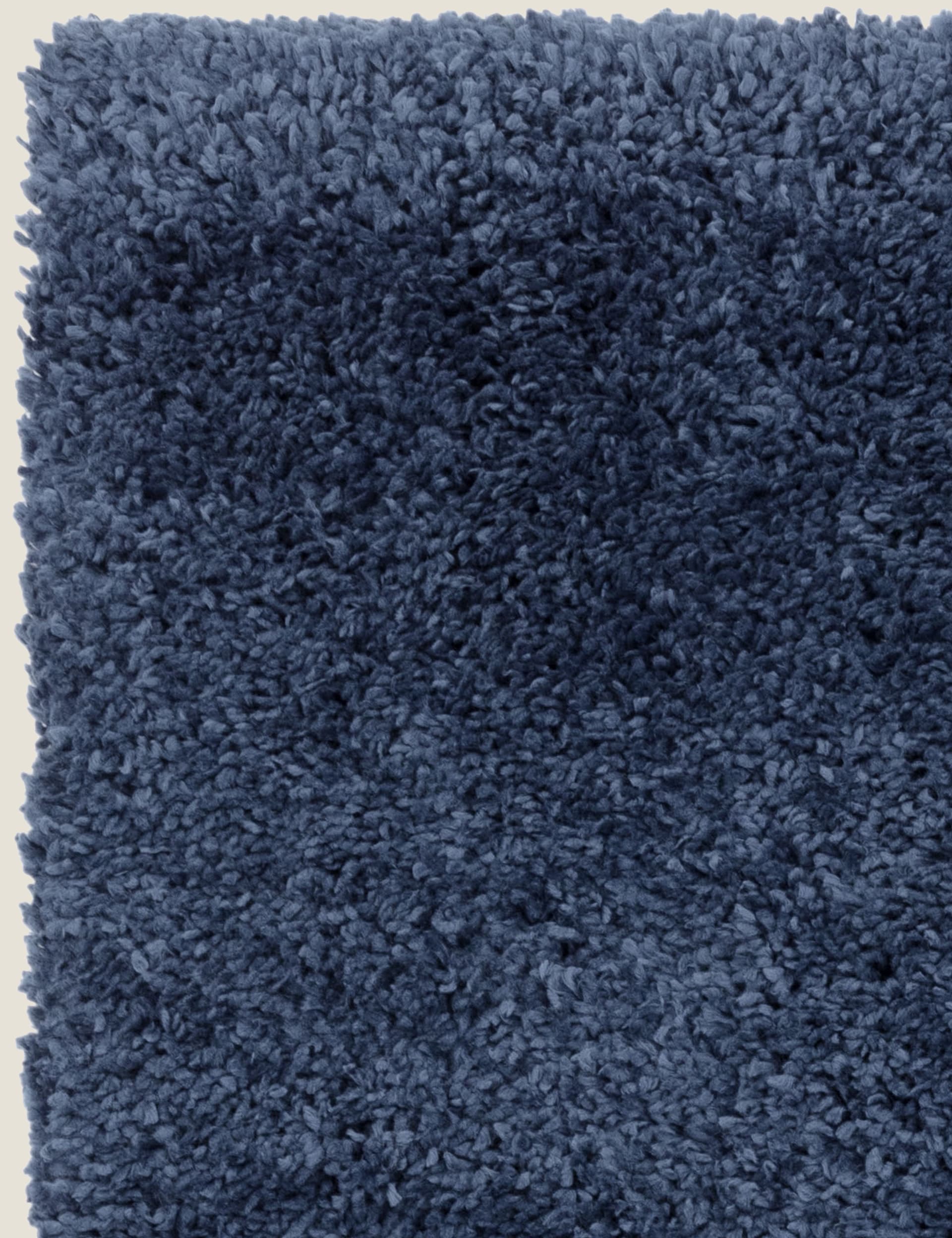 Richie soft touch shaggy rug in multiple sizes (British brand)