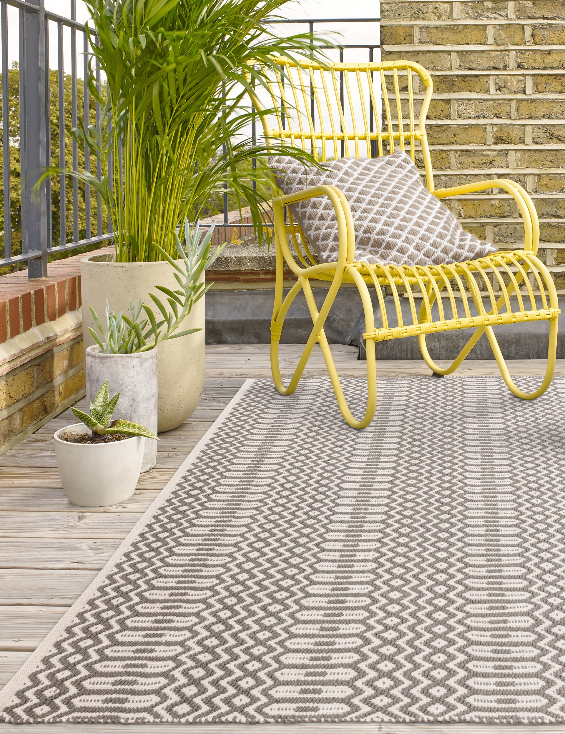 Halsey geometric runner rug 66x240cm, UK version
