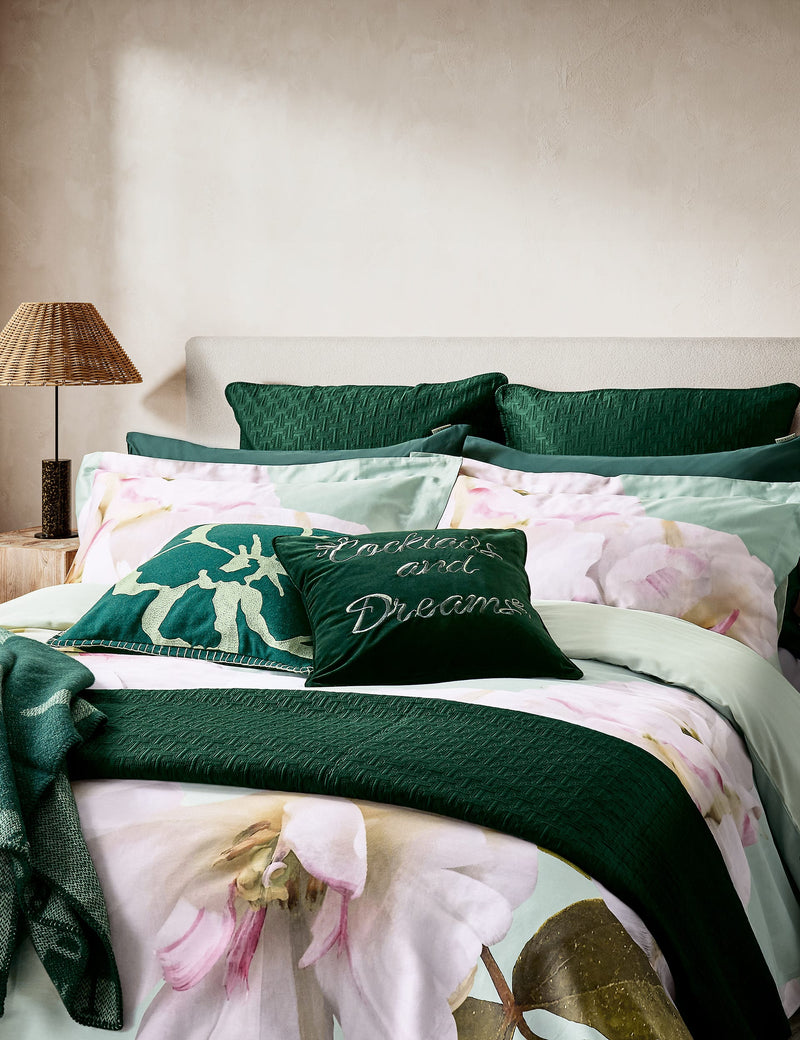 Gardenia Floral Bedding Set (British brand)