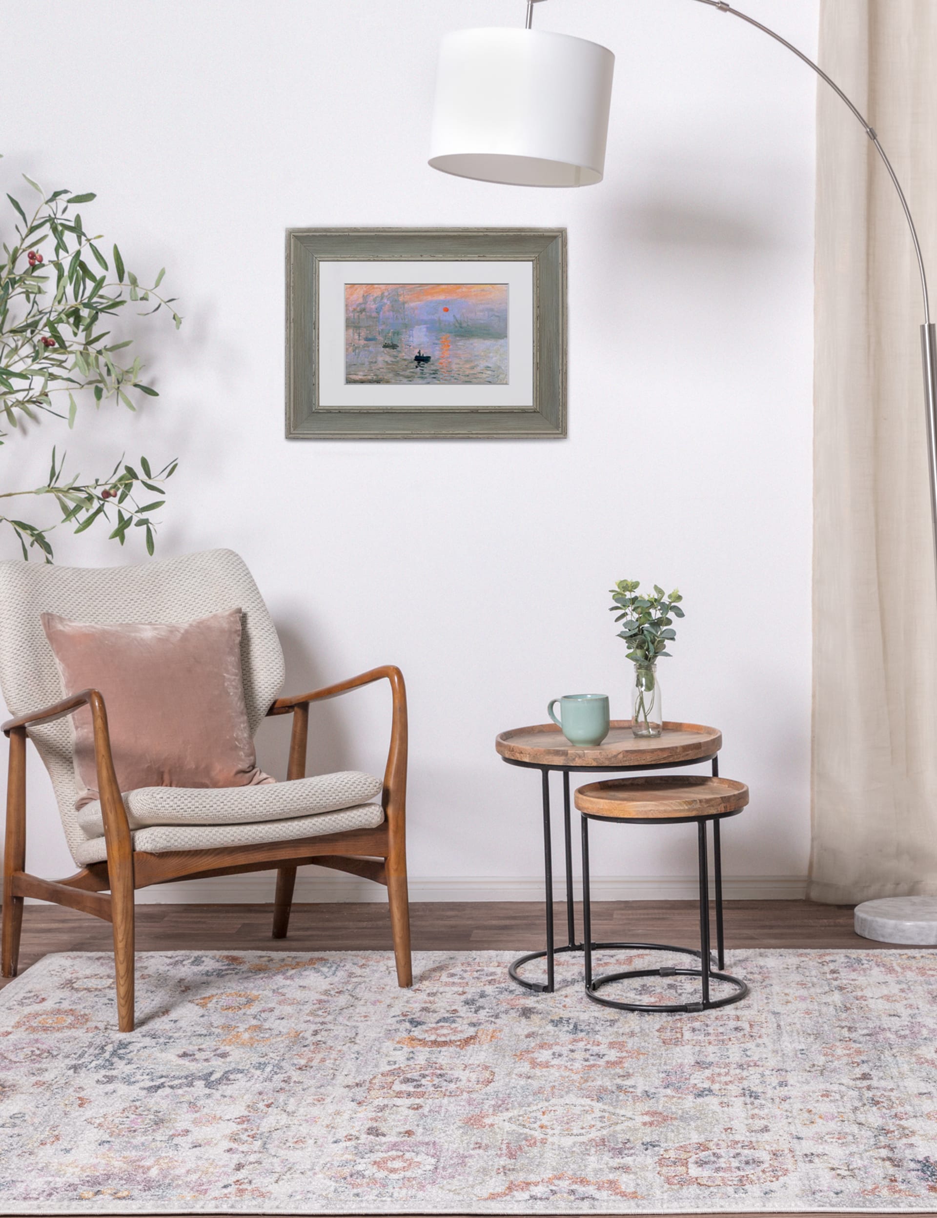 Asiatic Flores rug with Persian-inspired pattern - British product
