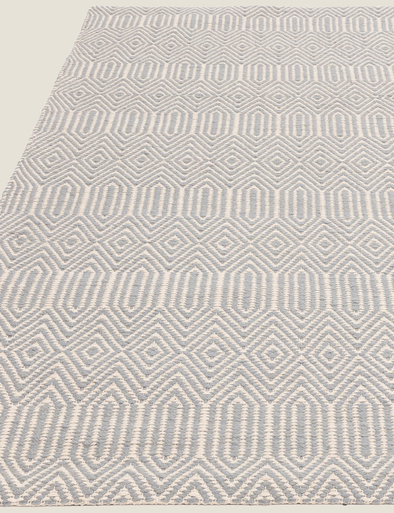 Geo Diamond rug geometric pattern 120x170cm, imported from the UK