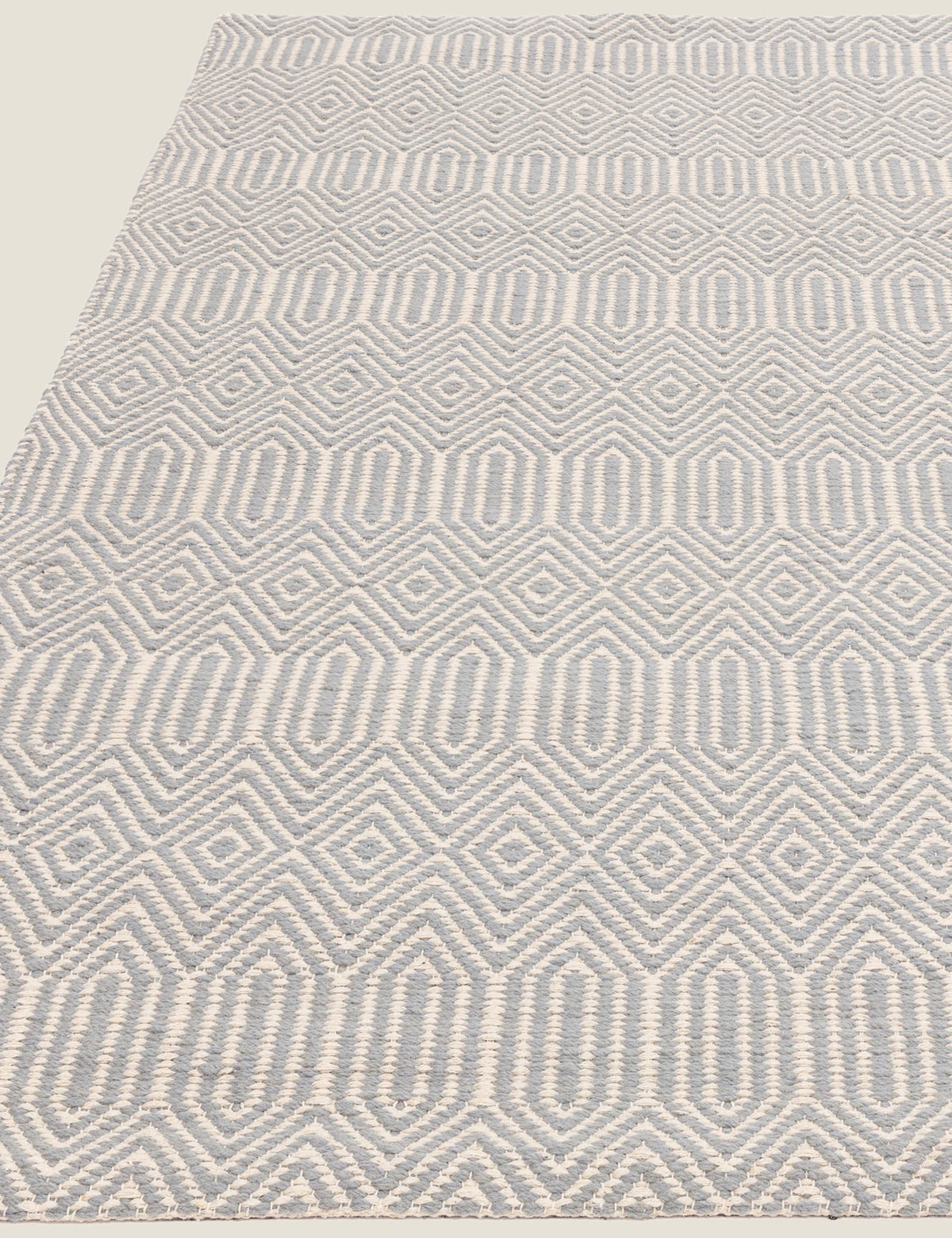 Geo Diamond rug geometric pattern 120x170cm, imported from the UK