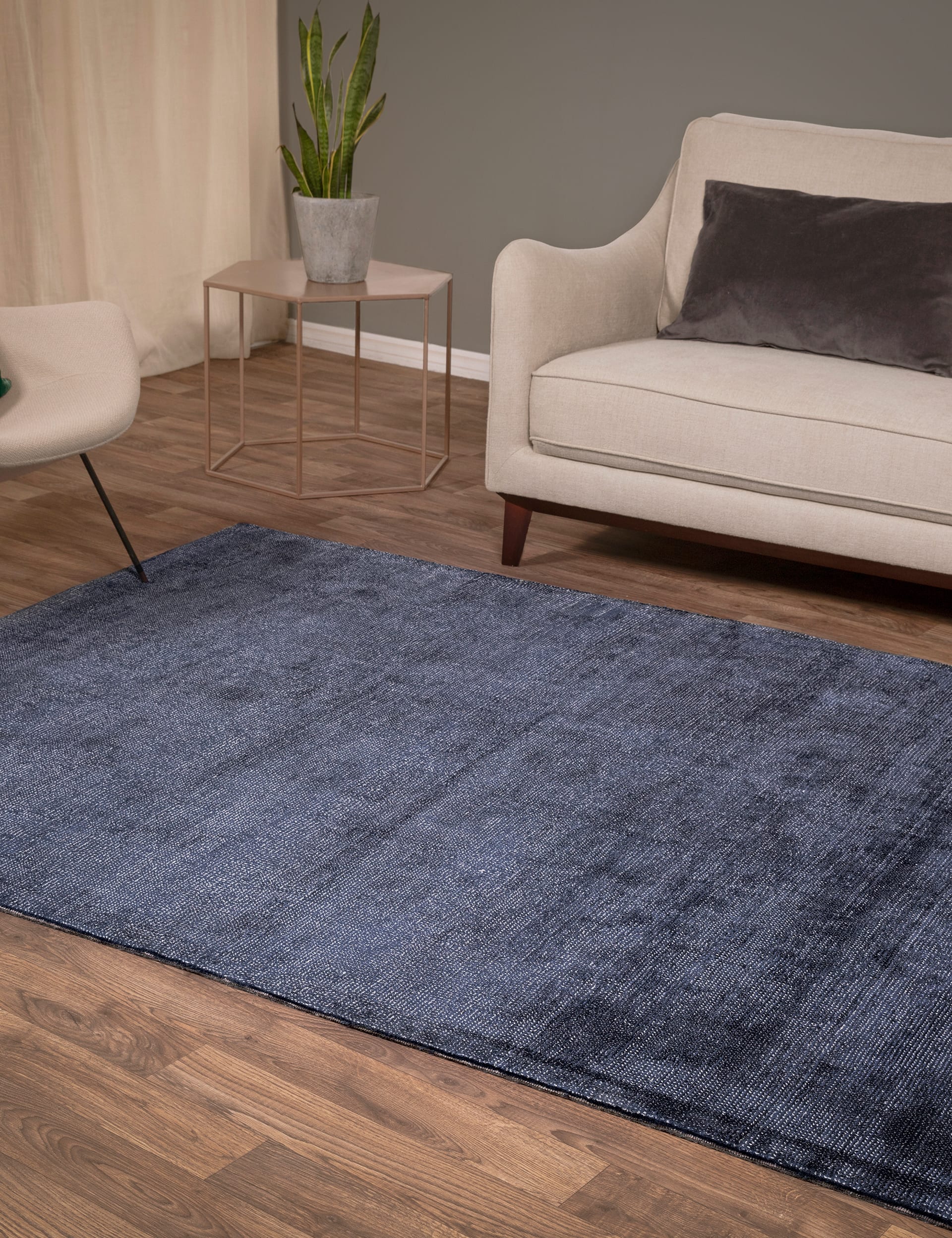 Asiatic Aston rug hand-loomed viscose, UK version