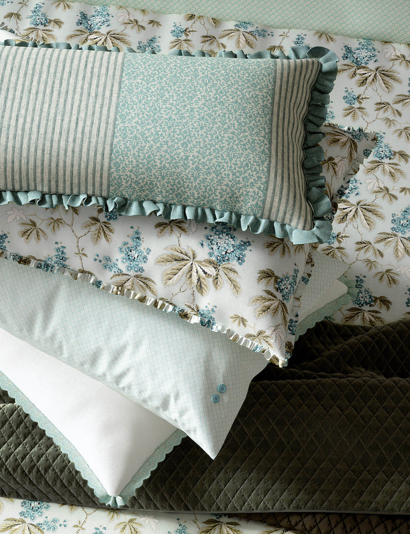 Bedeck of Belfast Clarence bedding set - British product