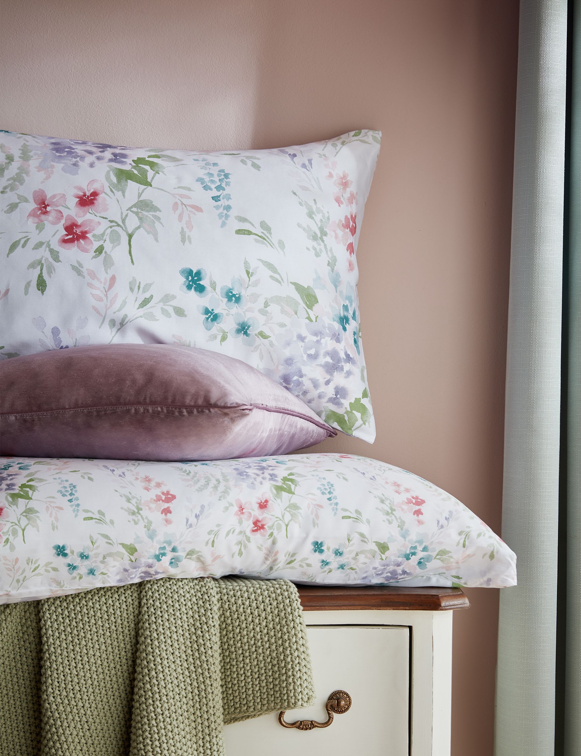 Laura Ashley Audlen Flowers bedding set - British product