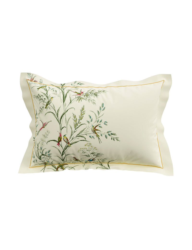 Tuileries frilly bedding set in 100% cotton, imported from the UK