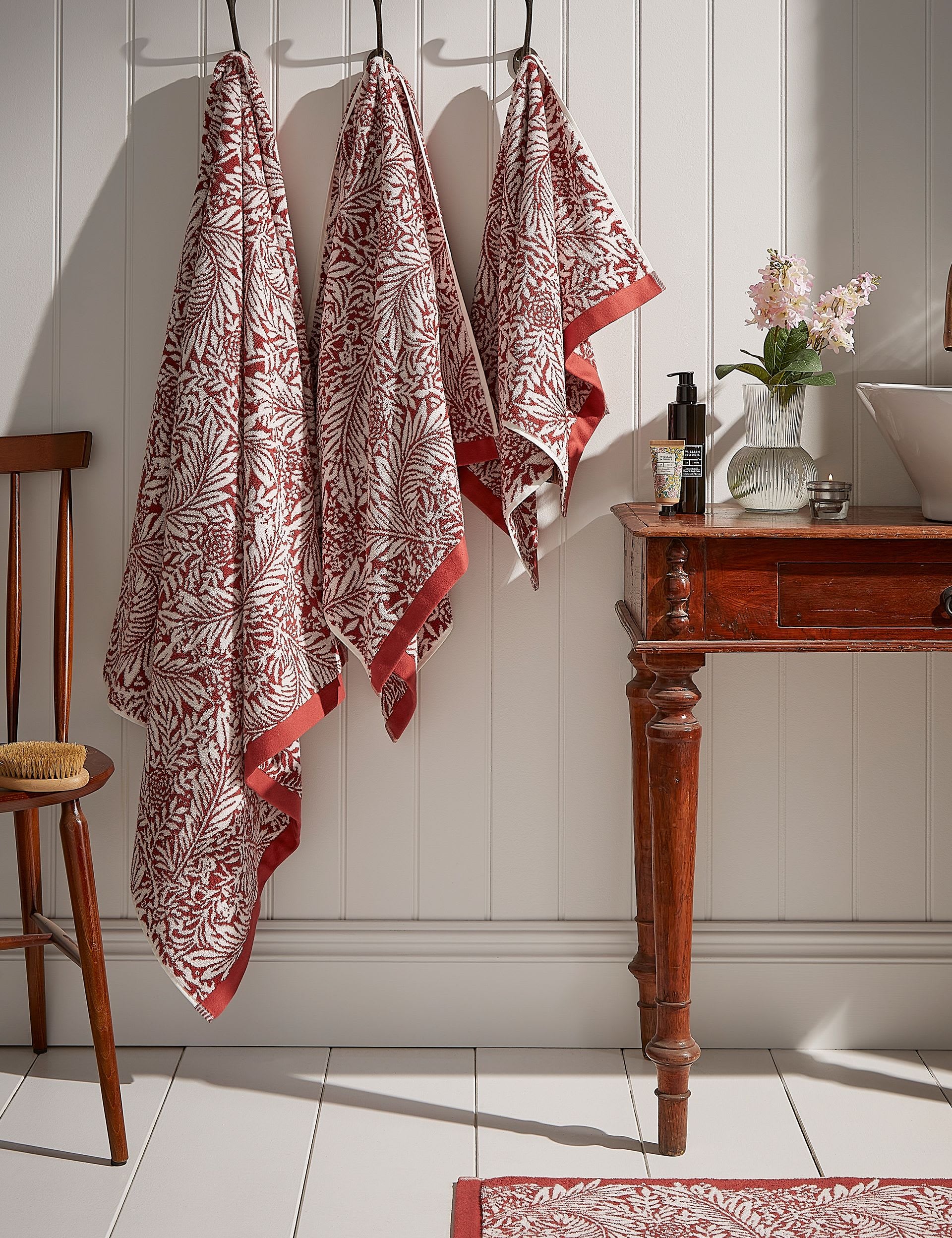 William Morris pure cotton Larkspur bath mat 50x90cm, UK version
