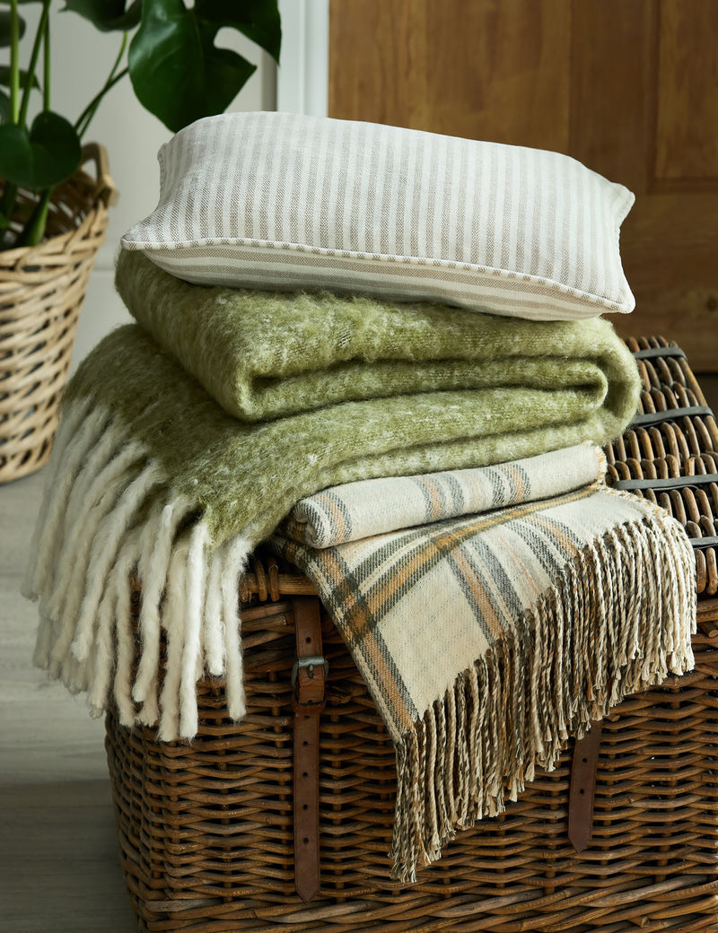 Laura Ashley Bronwen tassled wool throw - British product