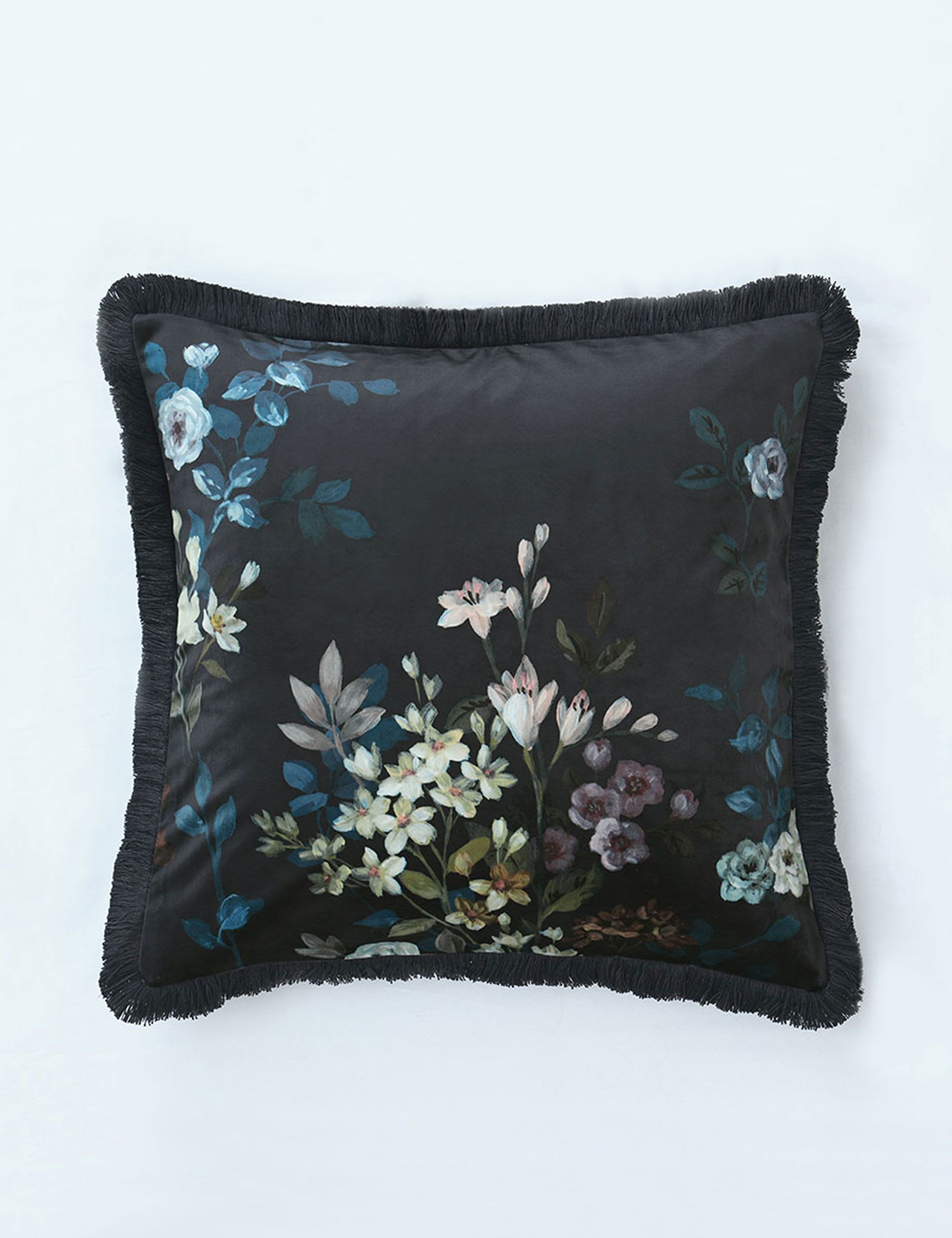 MM Linen velvet cushion floral 50cm, UK version