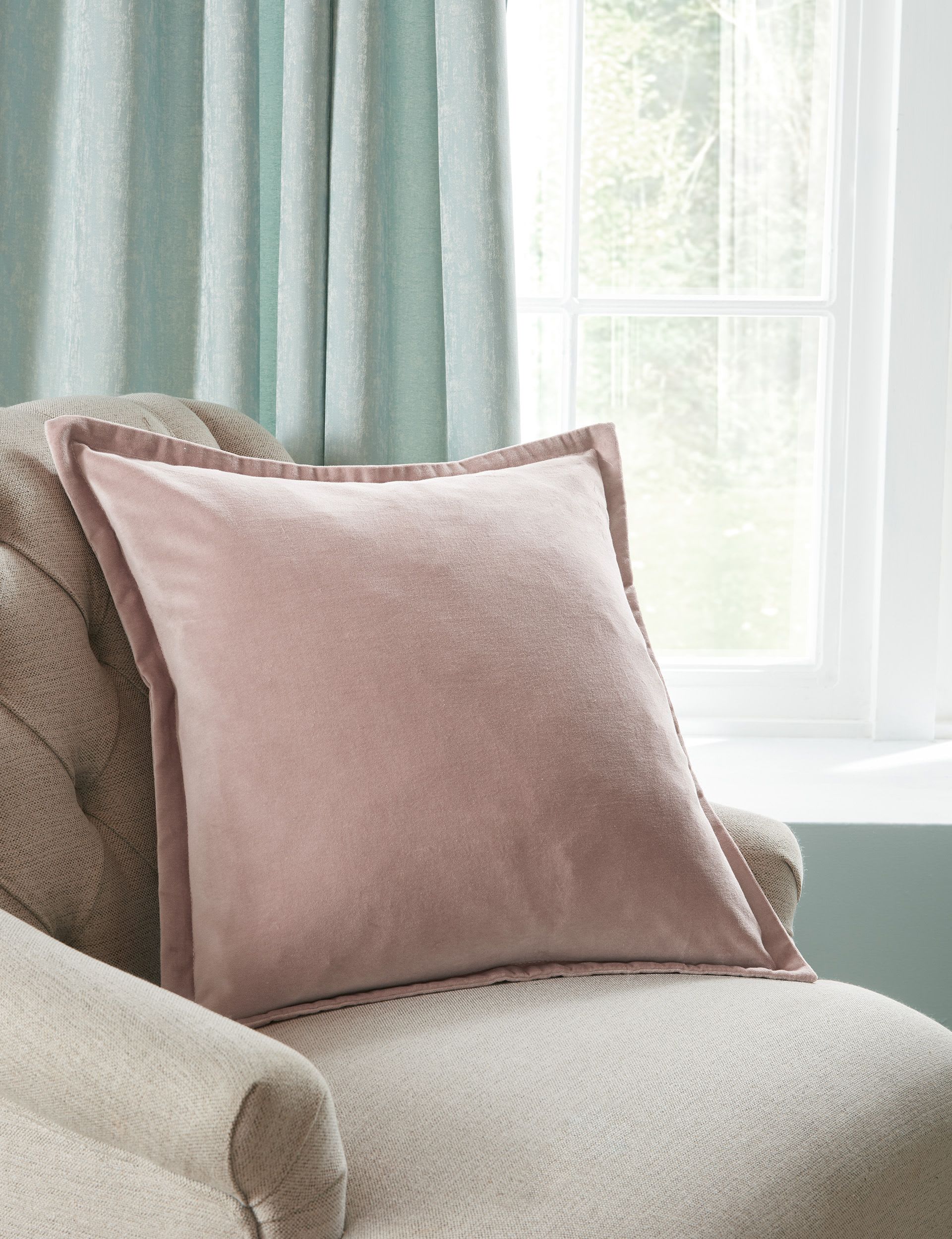 Laura Ashley Hanya cushion in pure cotton, imported from the UK
