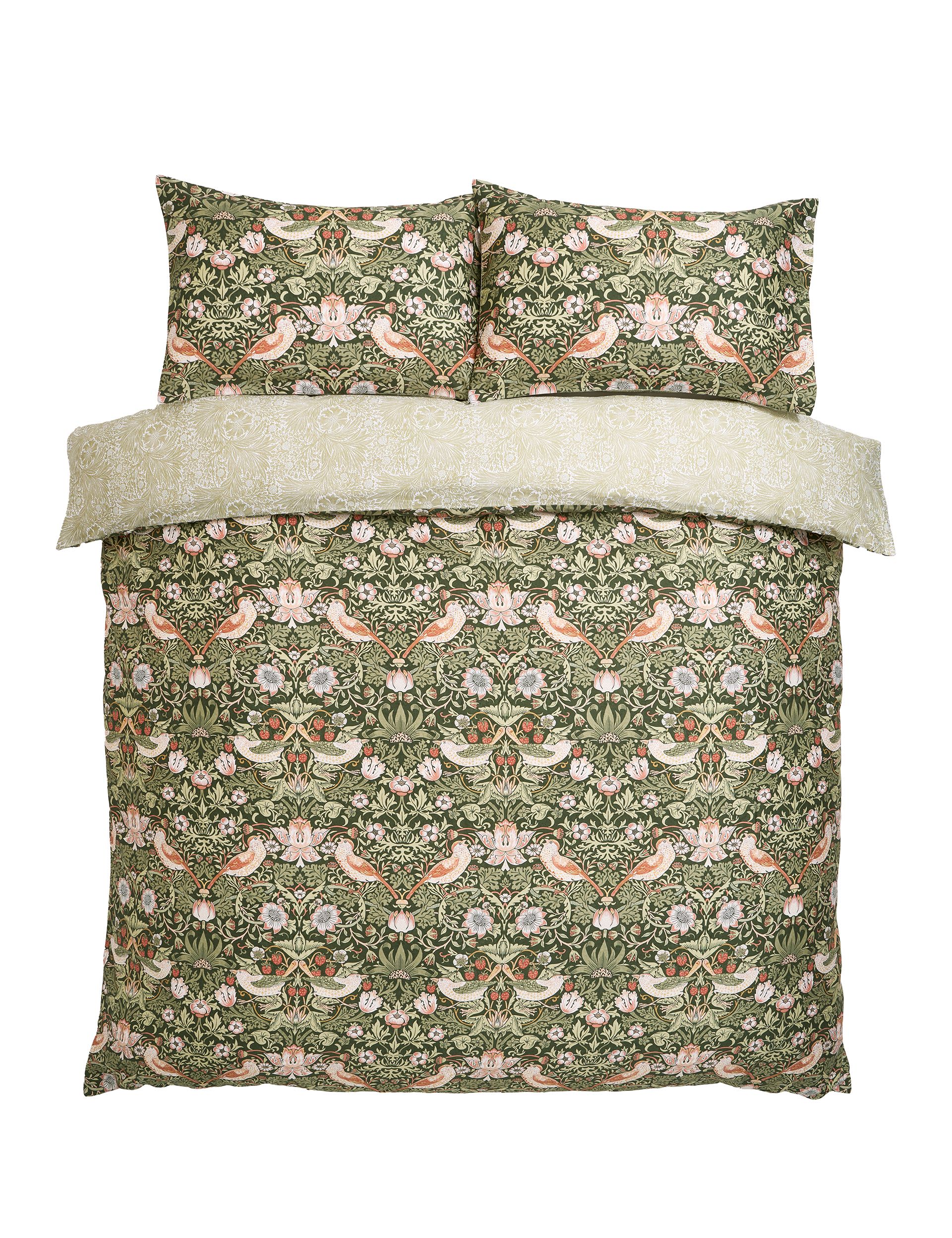 William Morris At Home Strawberry Thief bedding set, UK version