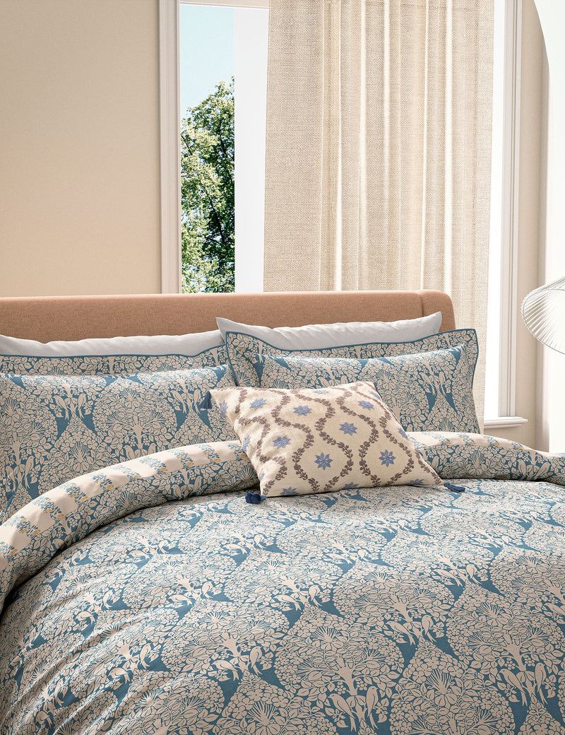 V&A Lerena bedding set with floral design - British product