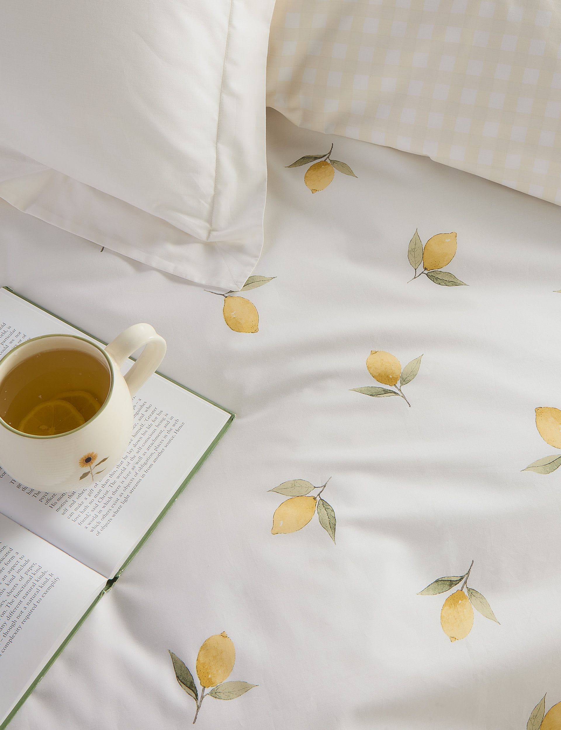 Sophie Allport lemons bedding set, UK version