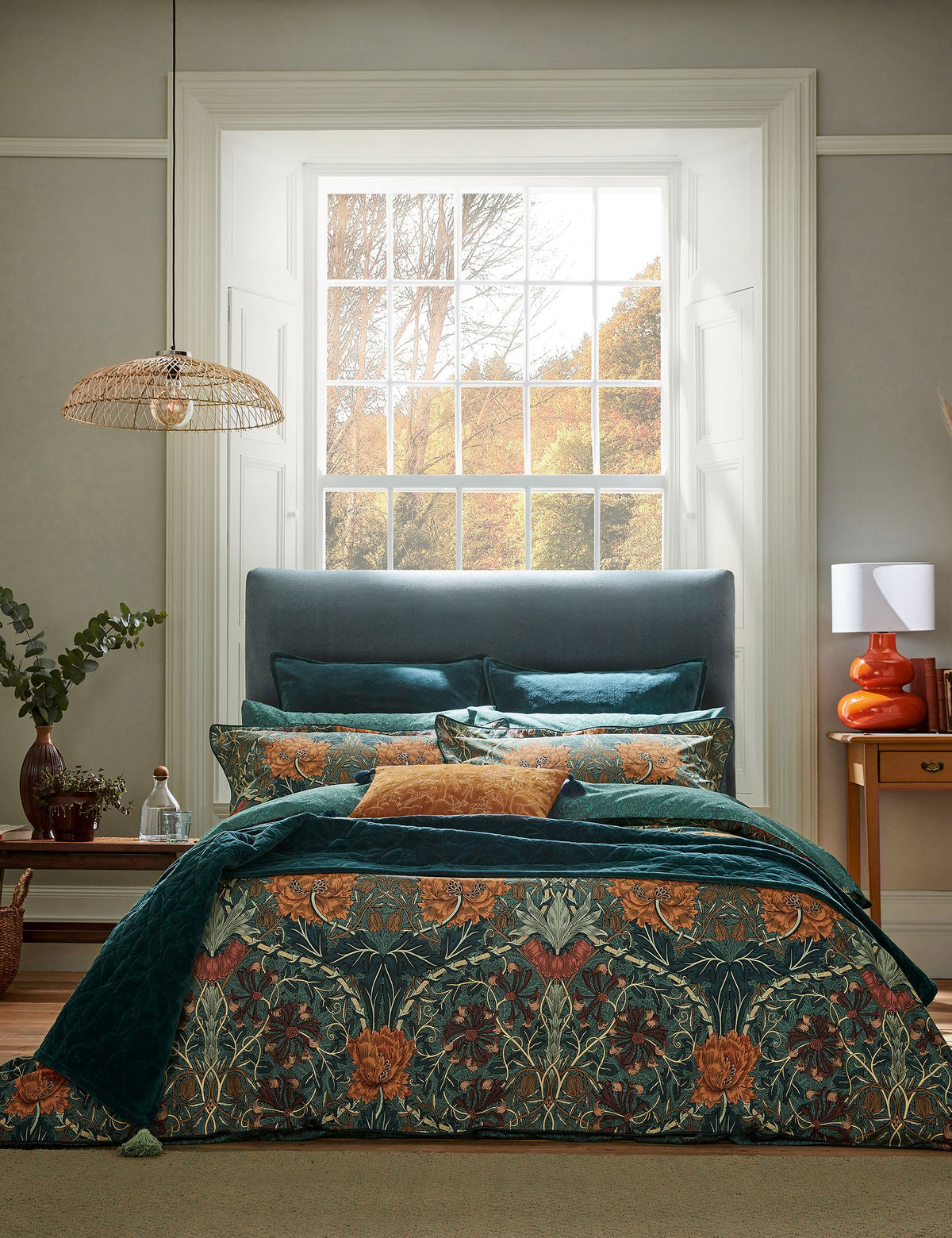 Morris & Co Honeysuckle & Tulip duvet cover, UK version