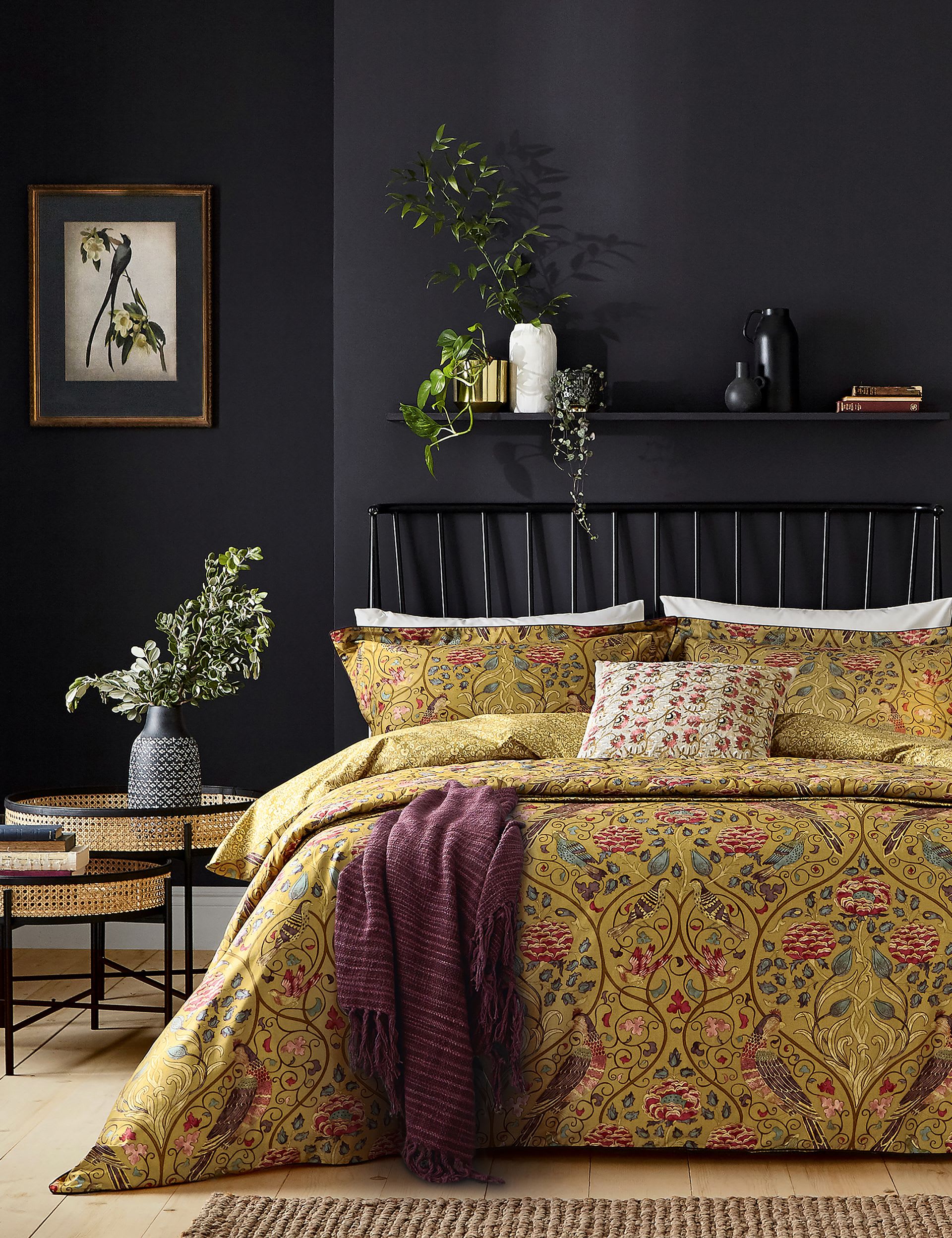 Morris & Co Seasons By May bedding set, UK version