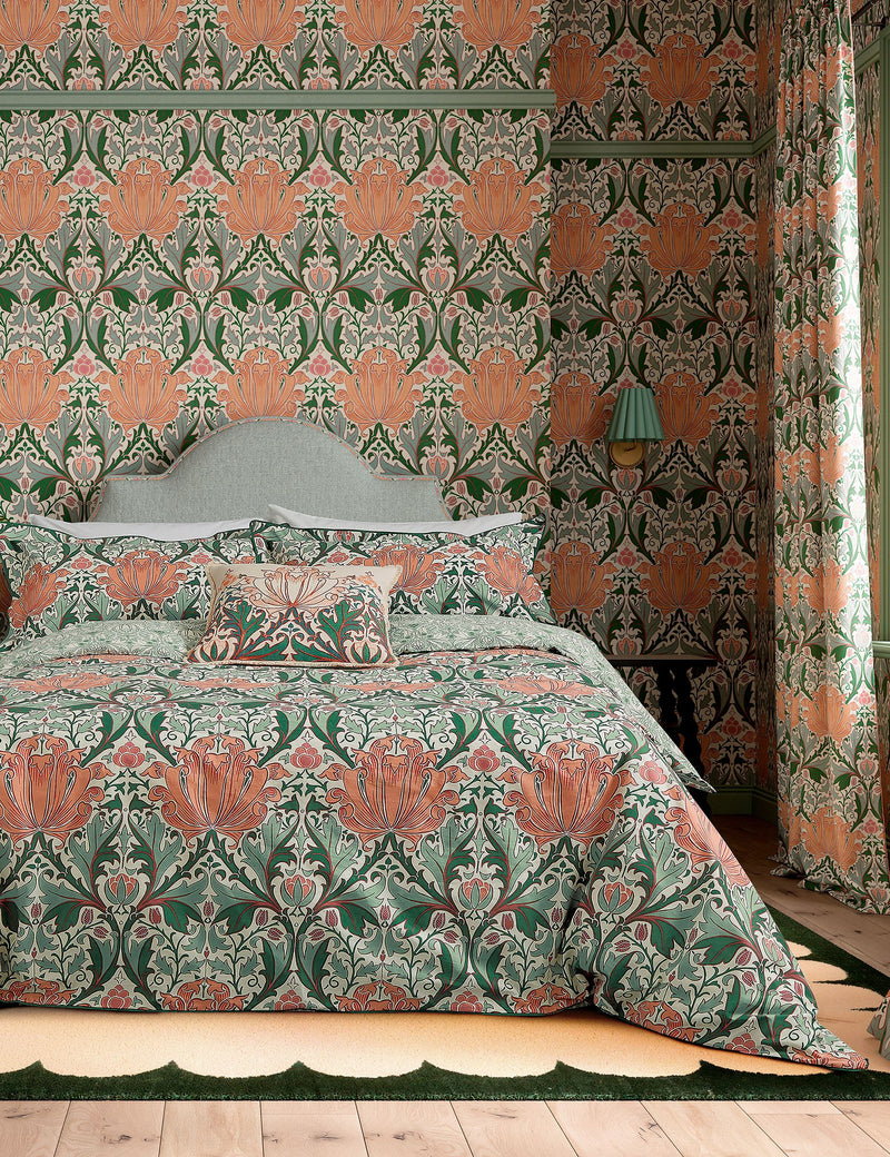 Morris & Co Helena bedding set, UK version