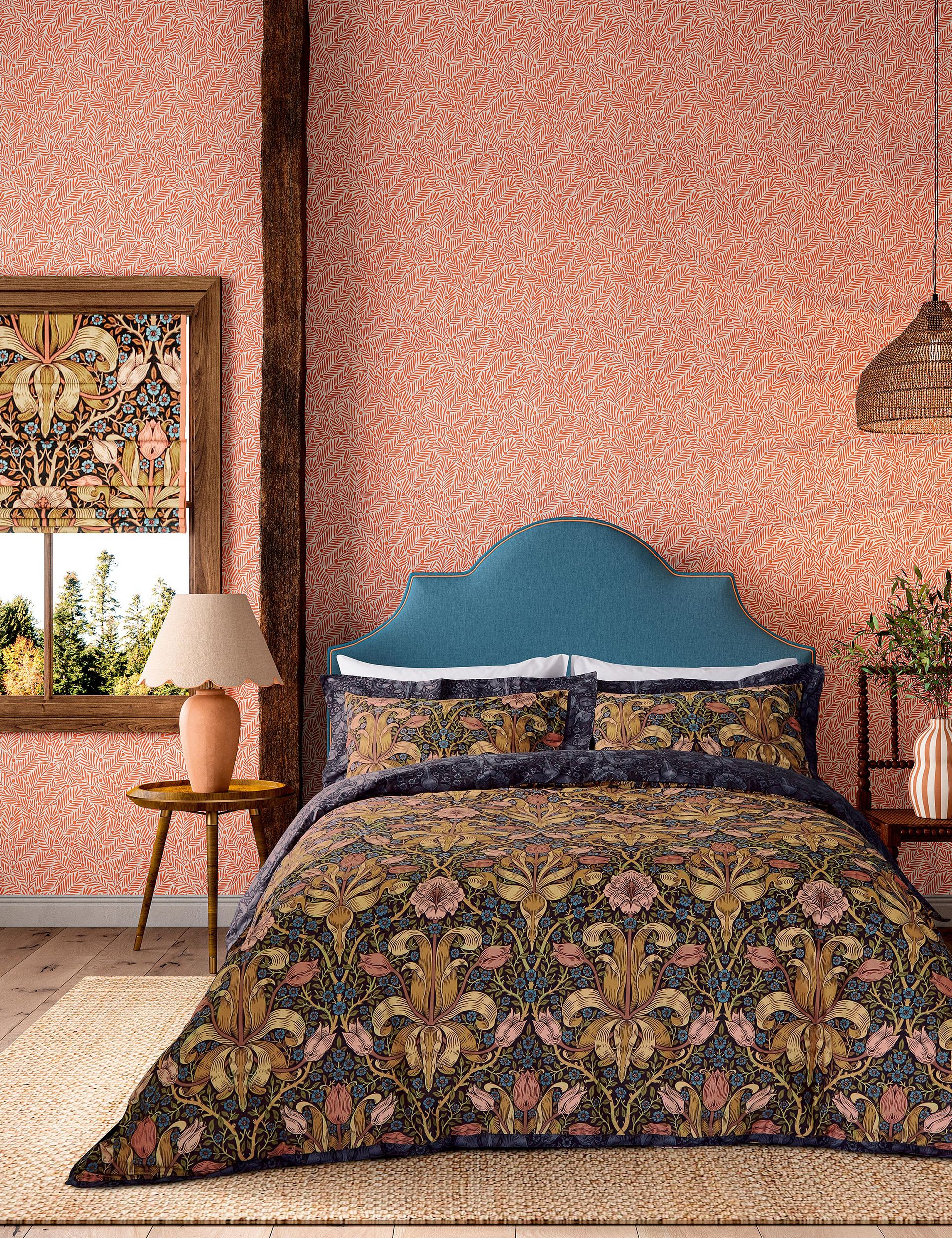 Morris & Co Spring Thicket bedding set in cotton percale (British brand)