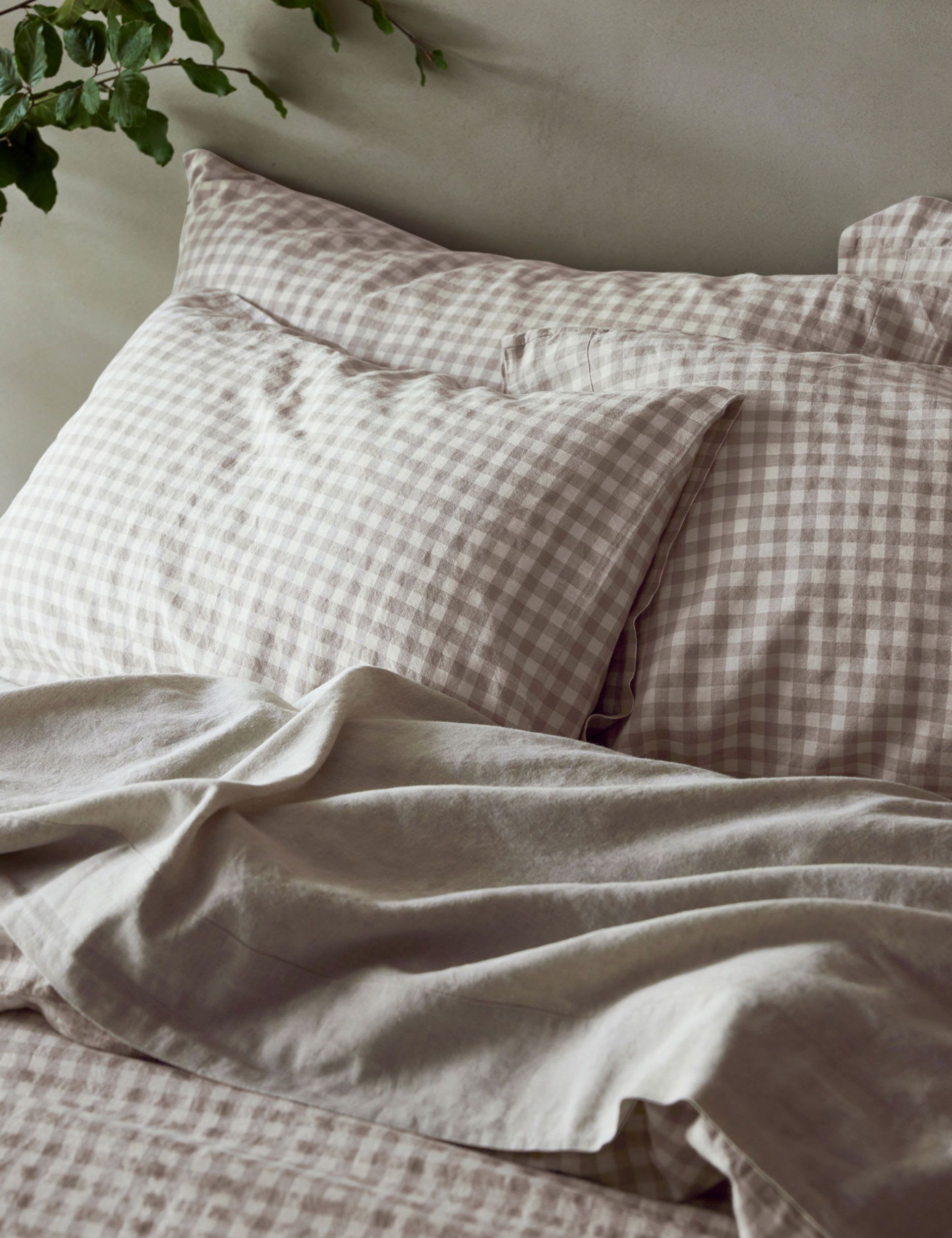 Piglet in Bed linen gingham pillowcases 2 pack (British brand)