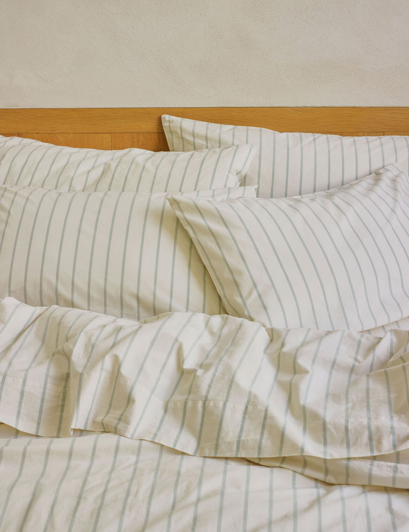 Piglet in Bed Slumber Stripe pillowcases 2 pack, UK version