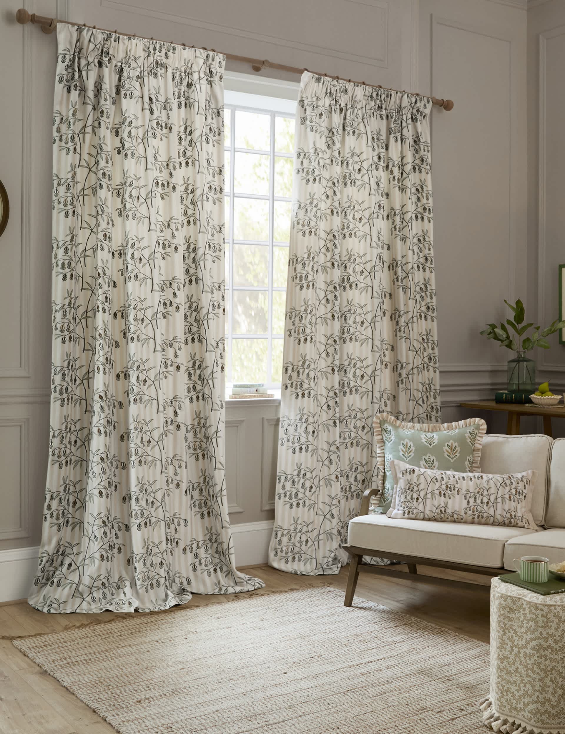 Sanderson Chinese Lanterns curtains - British product