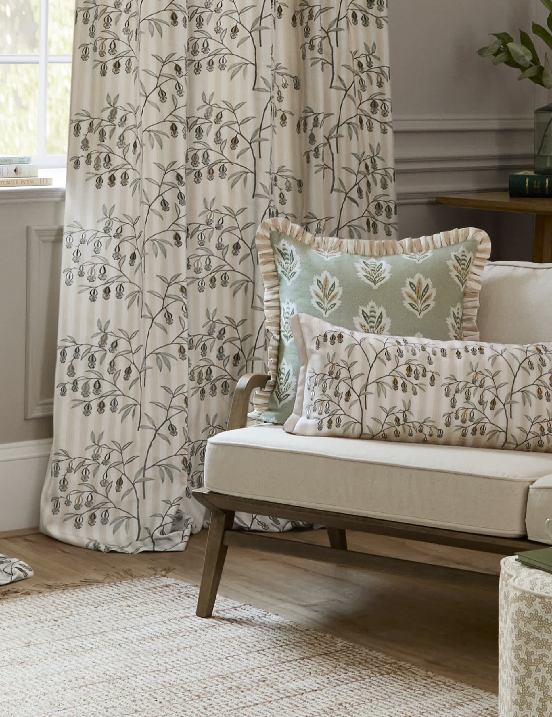 Sanderson Chinese Lanterns curtains - British product