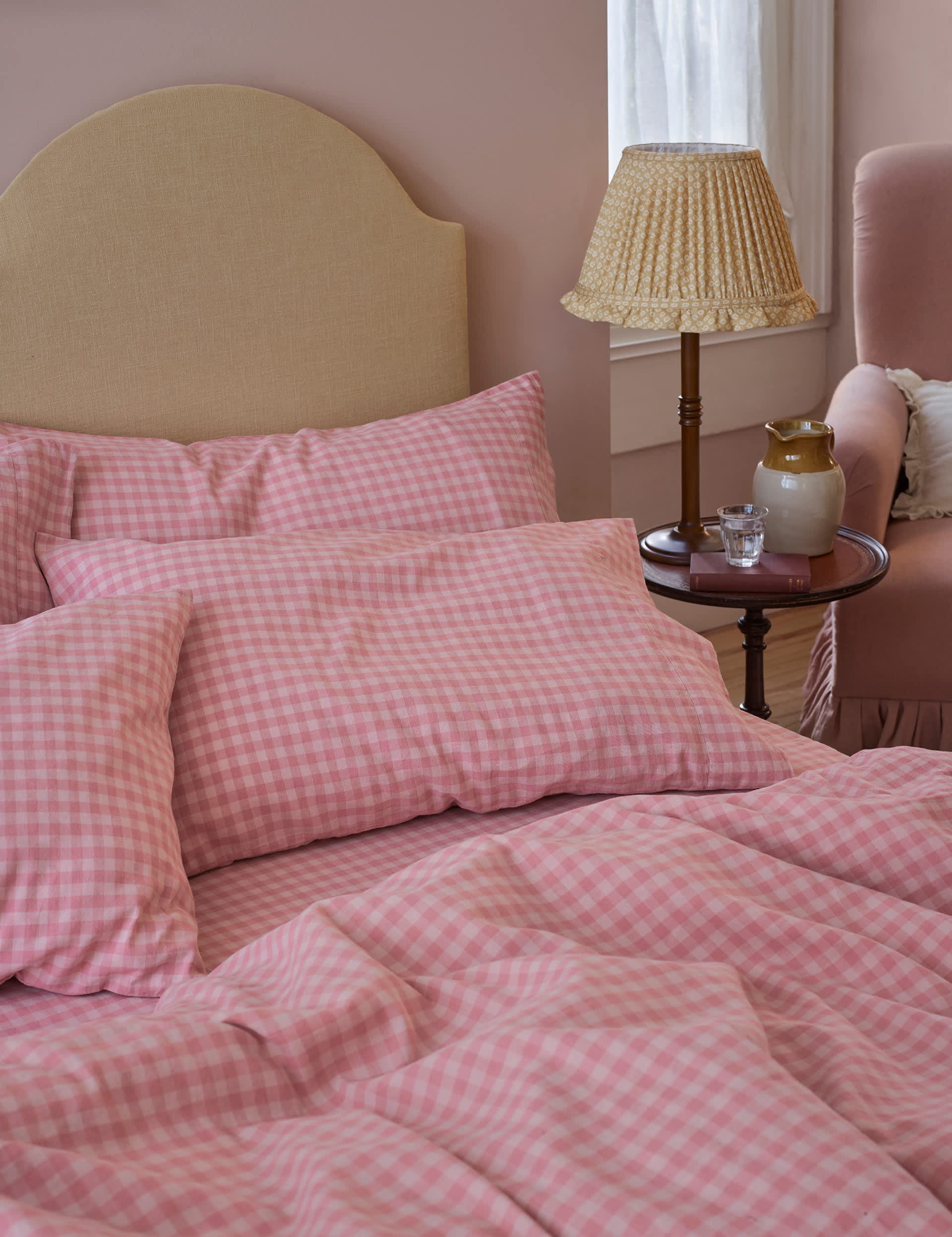 Piglet in Bed gingham linen-cotton pillowcases set of 2 (British brand)