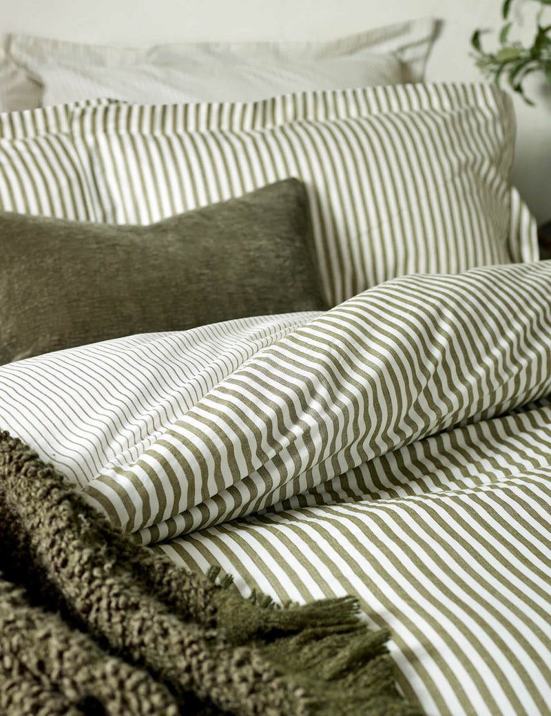 YARD Pure Cotton Striped Fitted Sheet