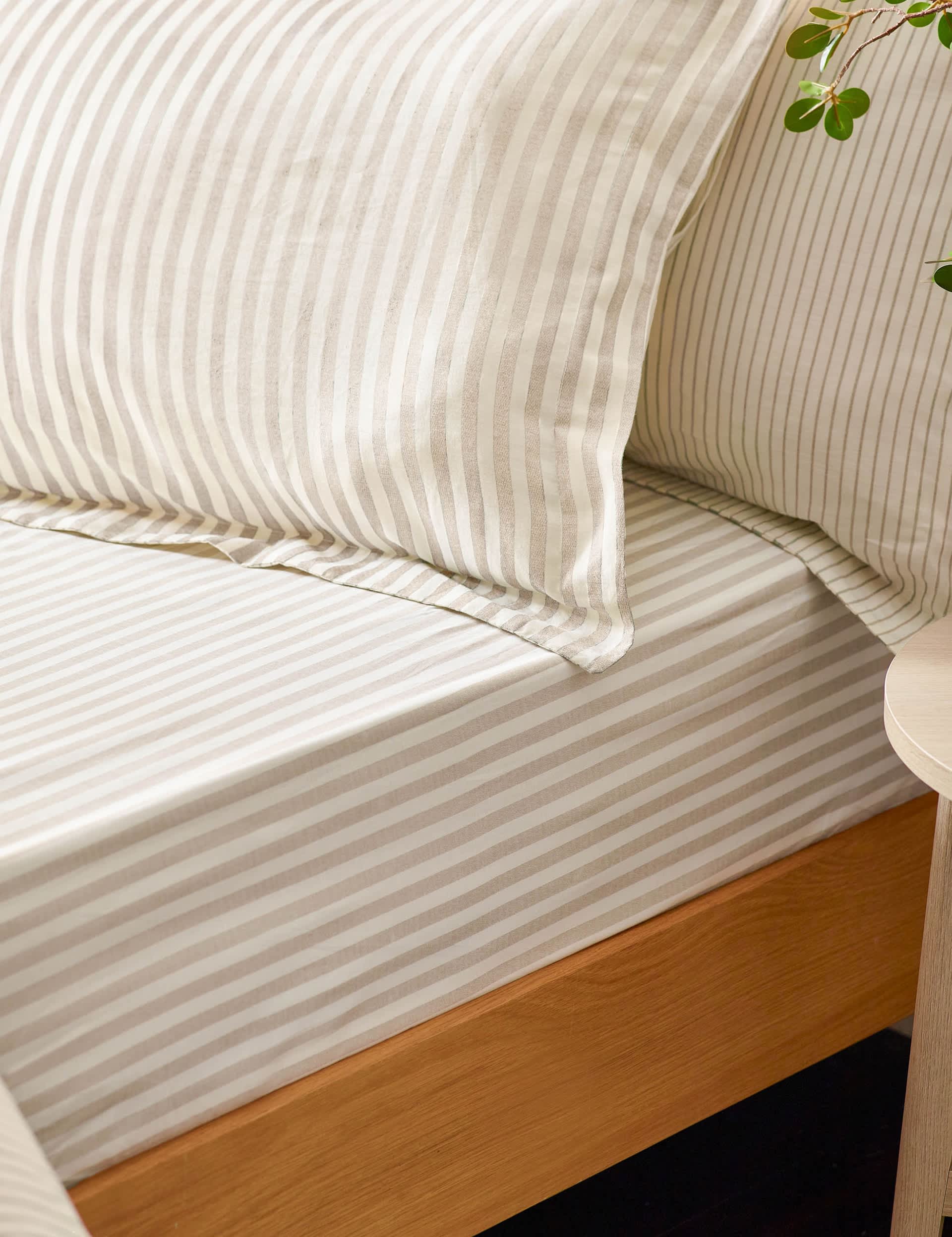 YARD Pure Cotton Striped Fitted Sheet