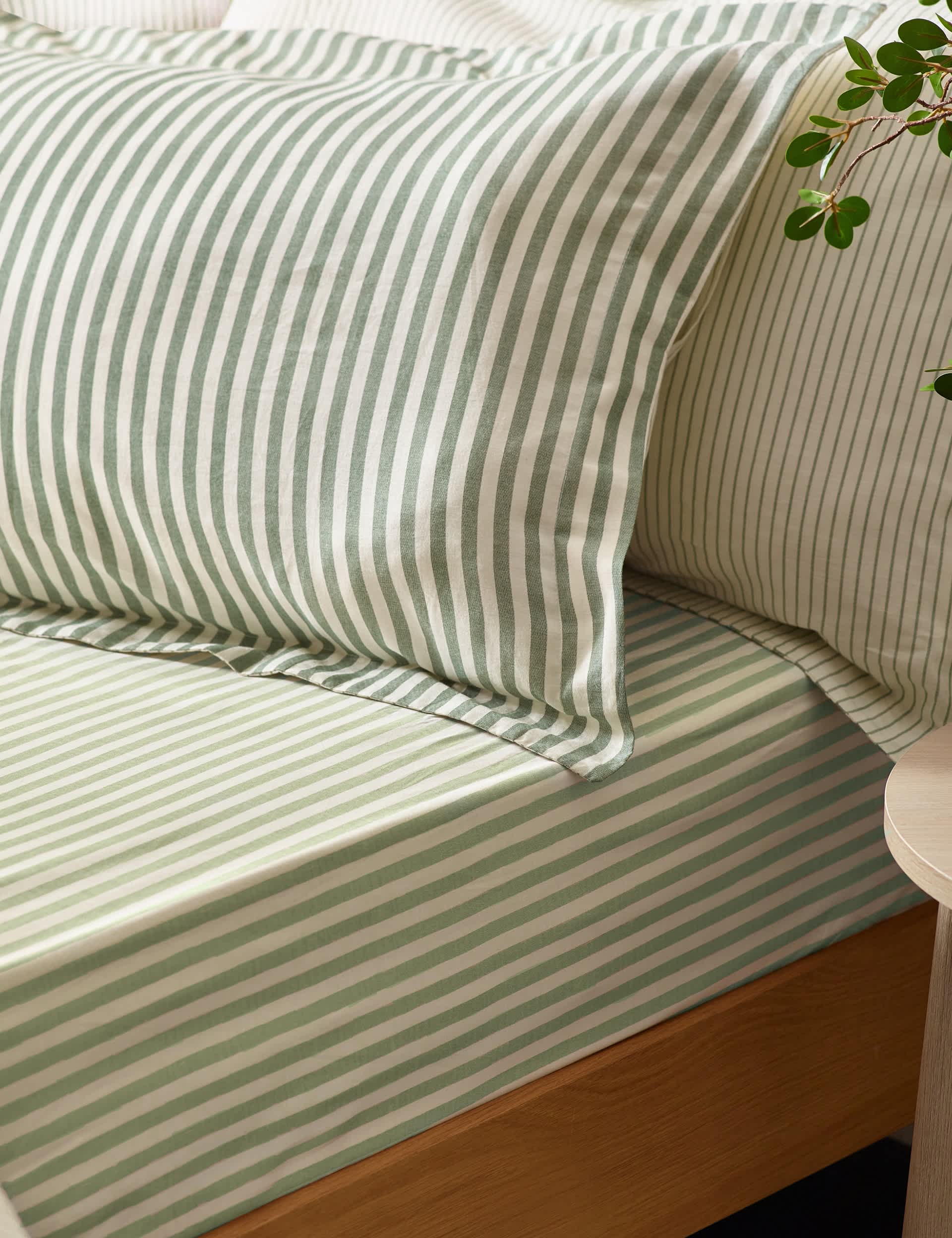 Yard Hebden Striped Cotton Reversible Bedding Set