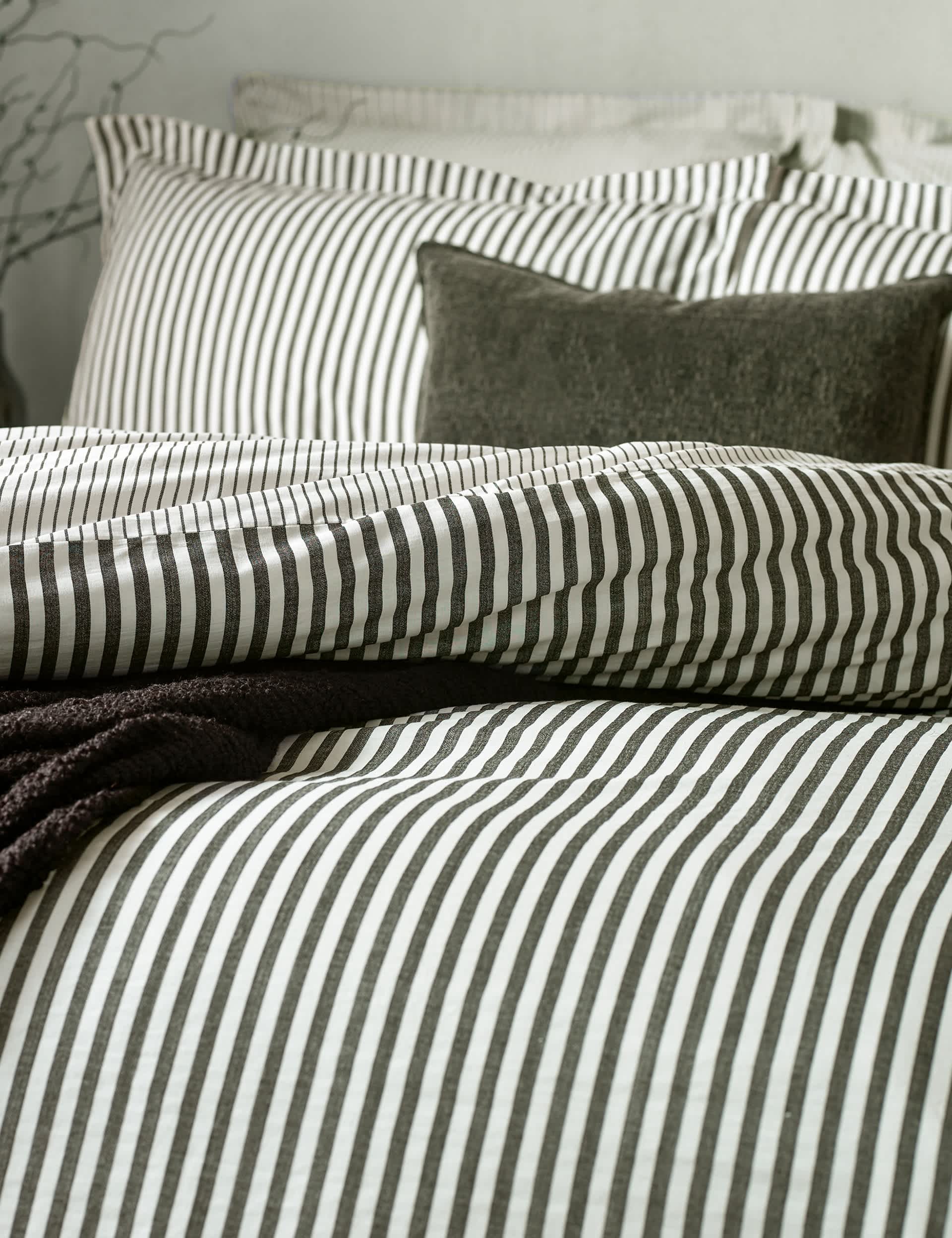 Yard Hebden striped cotton reversible bedding set, UK version